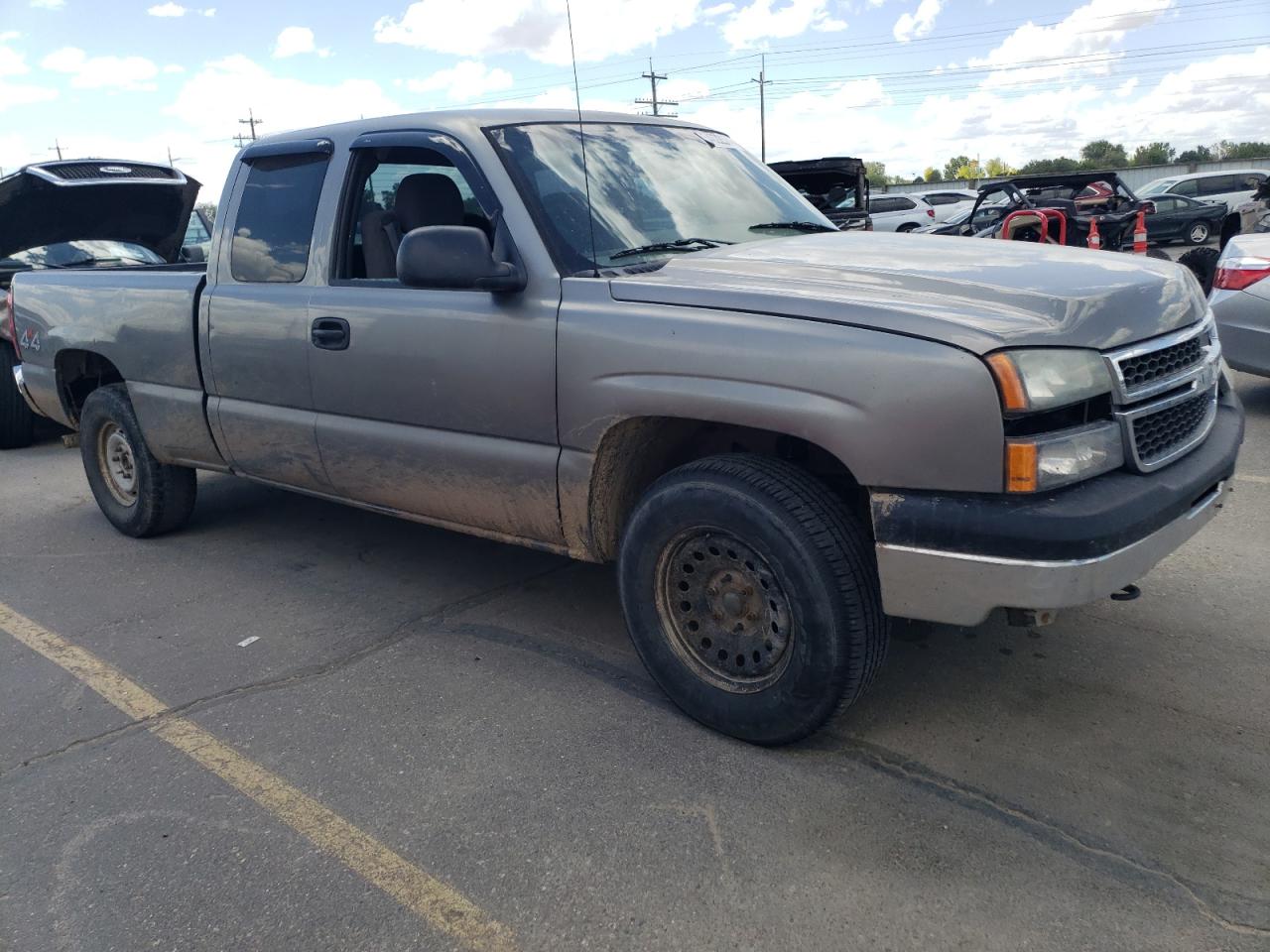 Photo 3 VIN: 1GCEK19V26Z183801 - CHEVROLET SILVERADO 