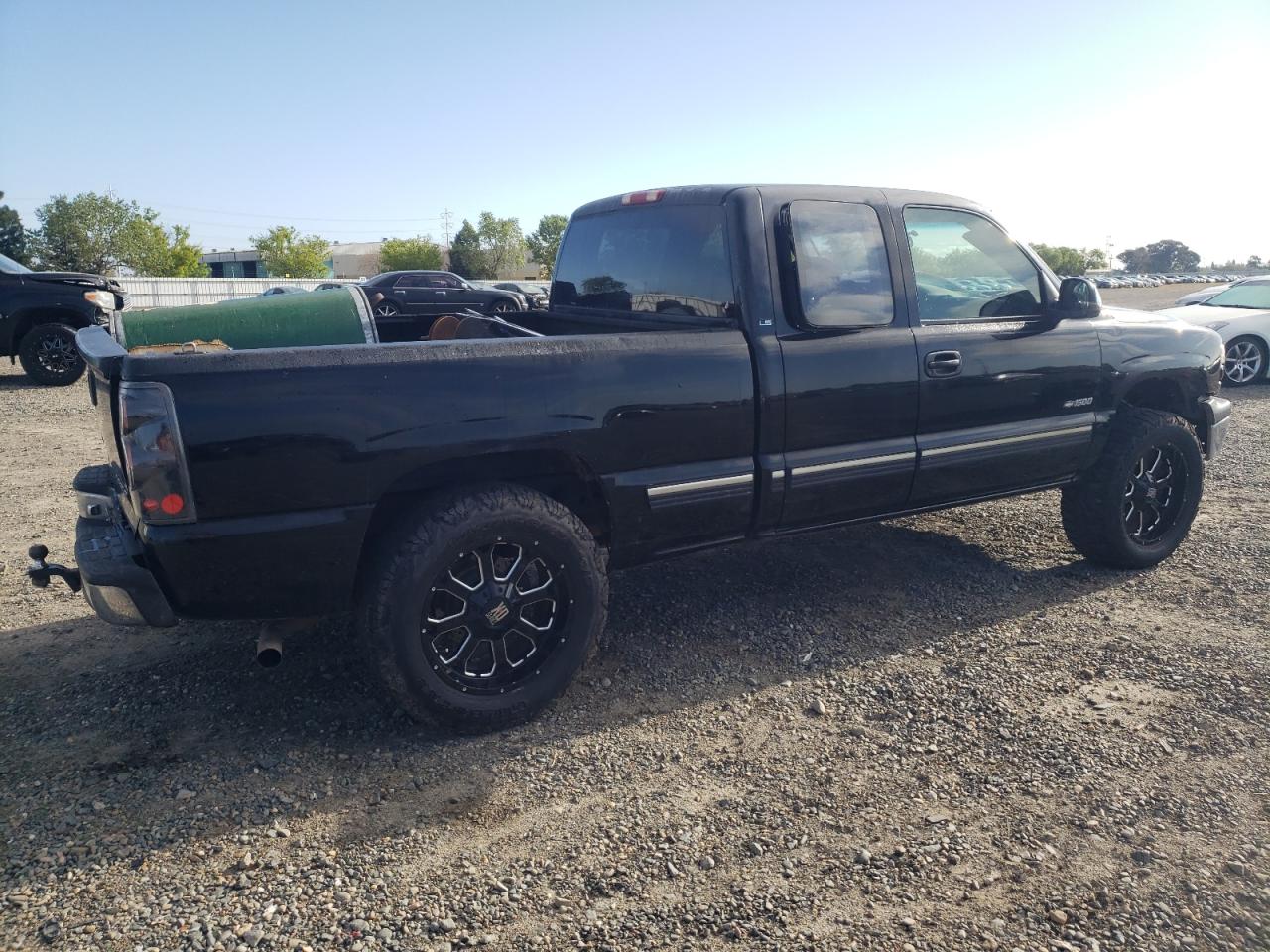 Photo 2 VIN: 1GCEK19V2YE300464 - CHEVROLET SILVERADO 