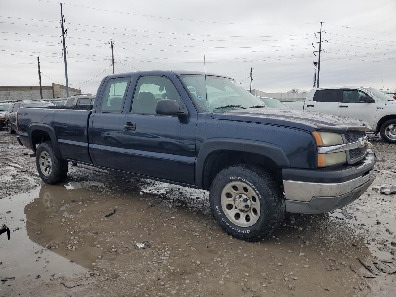 Photo 3 VIN: 1GCEK19V45E255751 - CHEVROLET SILVERADO 