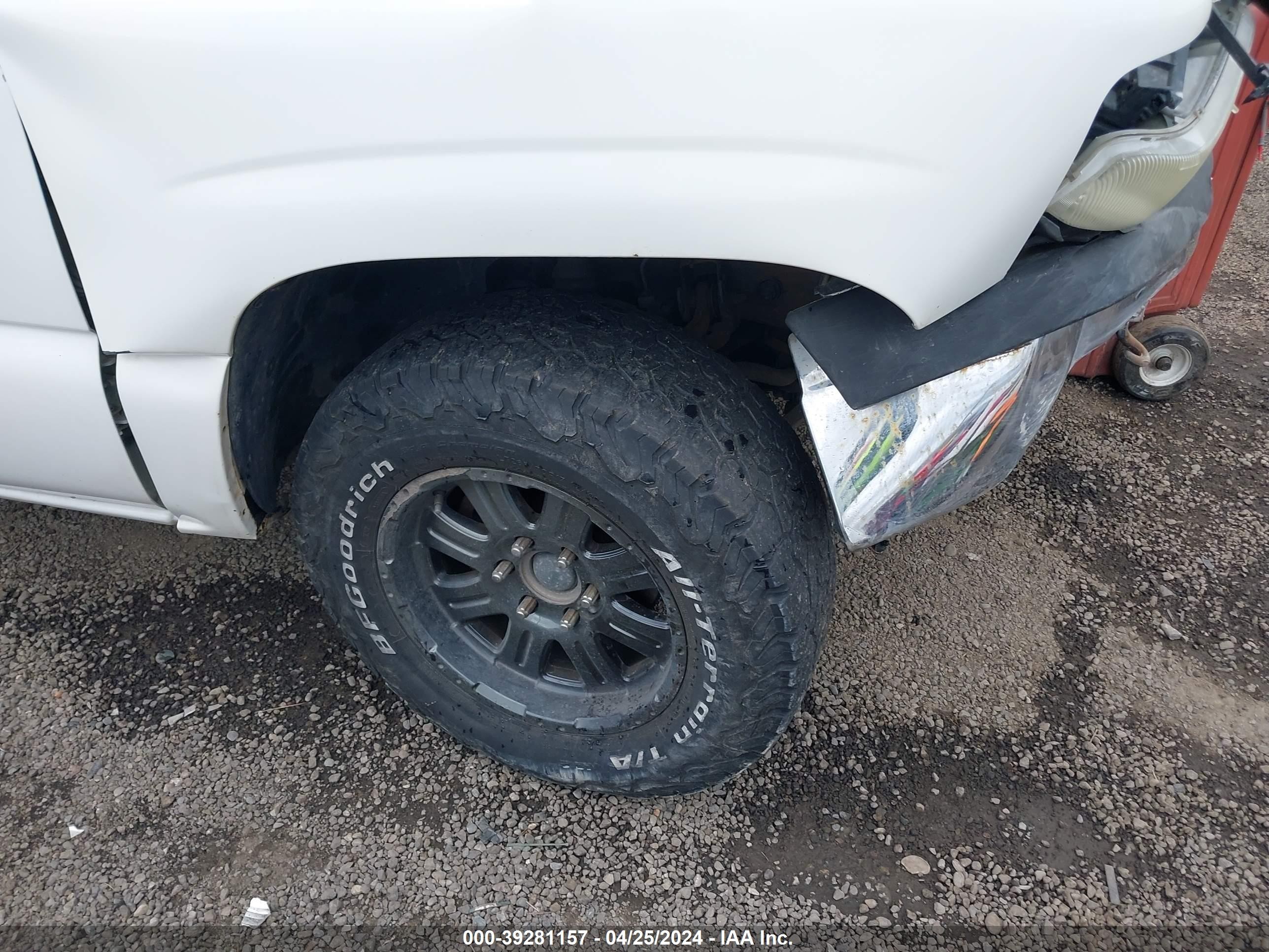 Photo 20 VIN: 1GCEK19V4YE291718 - CHEVROLET SILVERADO 