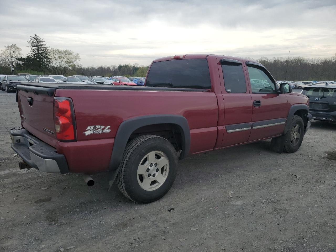 Photo 2 VIN: 1GCEK19Z25Z181841 - CHEVROLET SILVERADO 