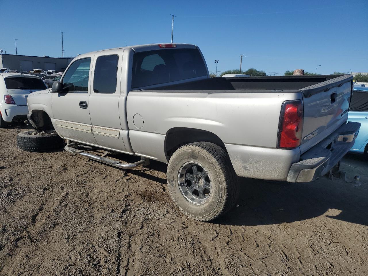 Photo 1 VIN: 1GCEK19Z85Z197249 - CHEVROLET SILVERADO 