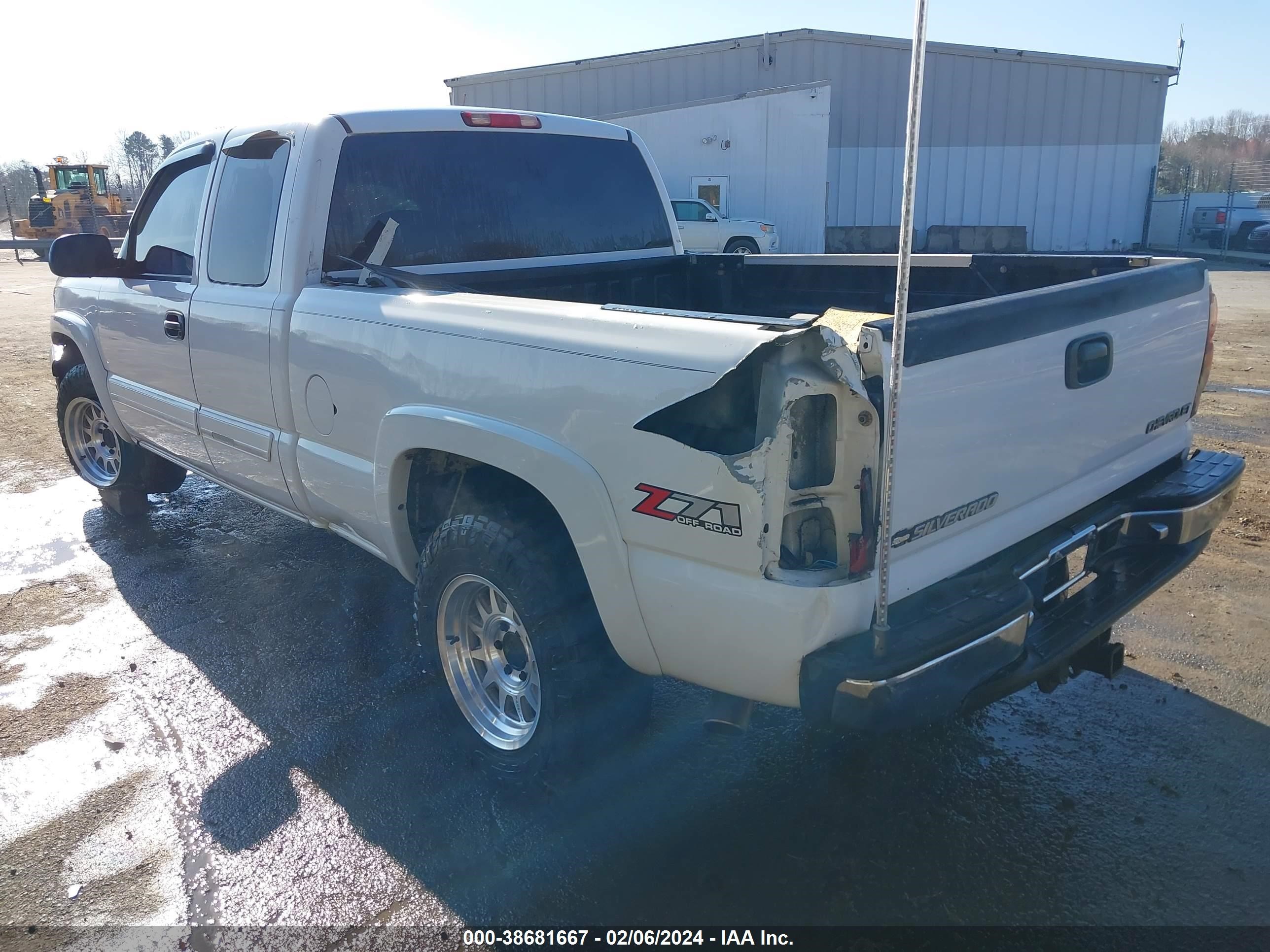 Photo 2 VIN: 1GCEK19Z95Z168522 - CHEVROLET SILVERADO 