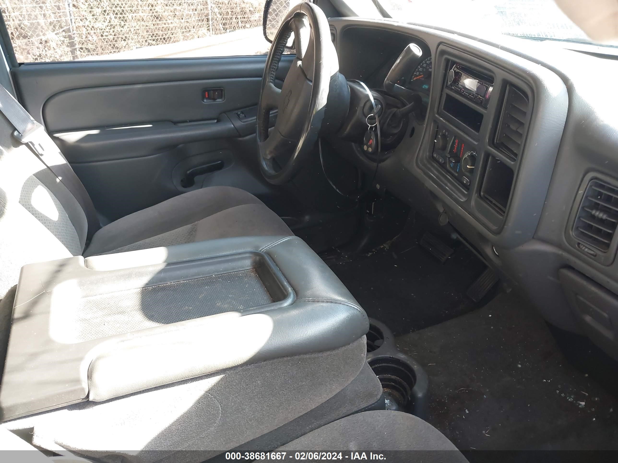 Photo 4 VIN: 1GCEK19Z95Z168522 - CHEVROLET SILVERADO 