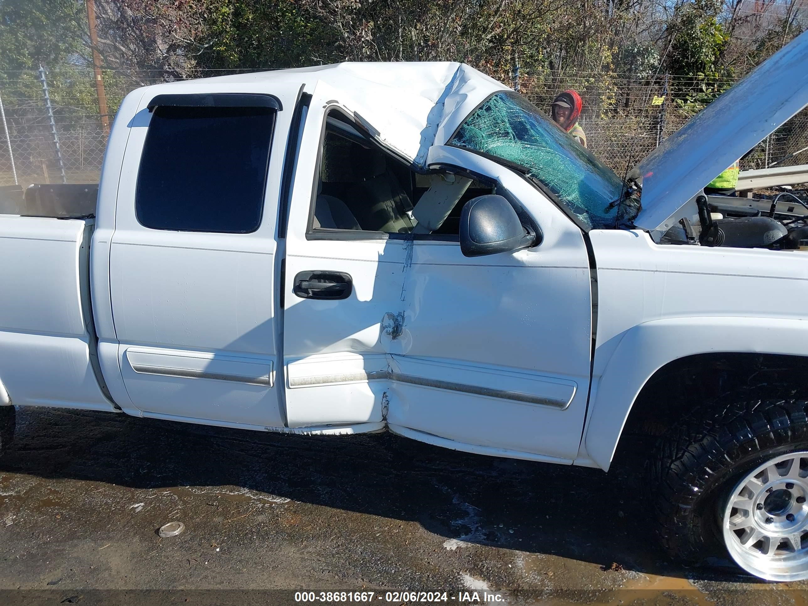 Photo 5 VIN: 1GCEK19Z95Z168522 - CHEVROLET SILVERADO 