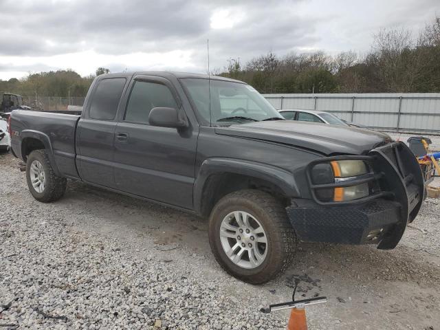 Photo 3 VIN: 1GCEK19Z95Z207710 - CHEVROLET SILVERADO 