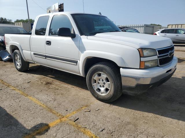 Photo 3 VIN: 1GCEK19Z97E156378 - CHEVROLET SILVERADO 