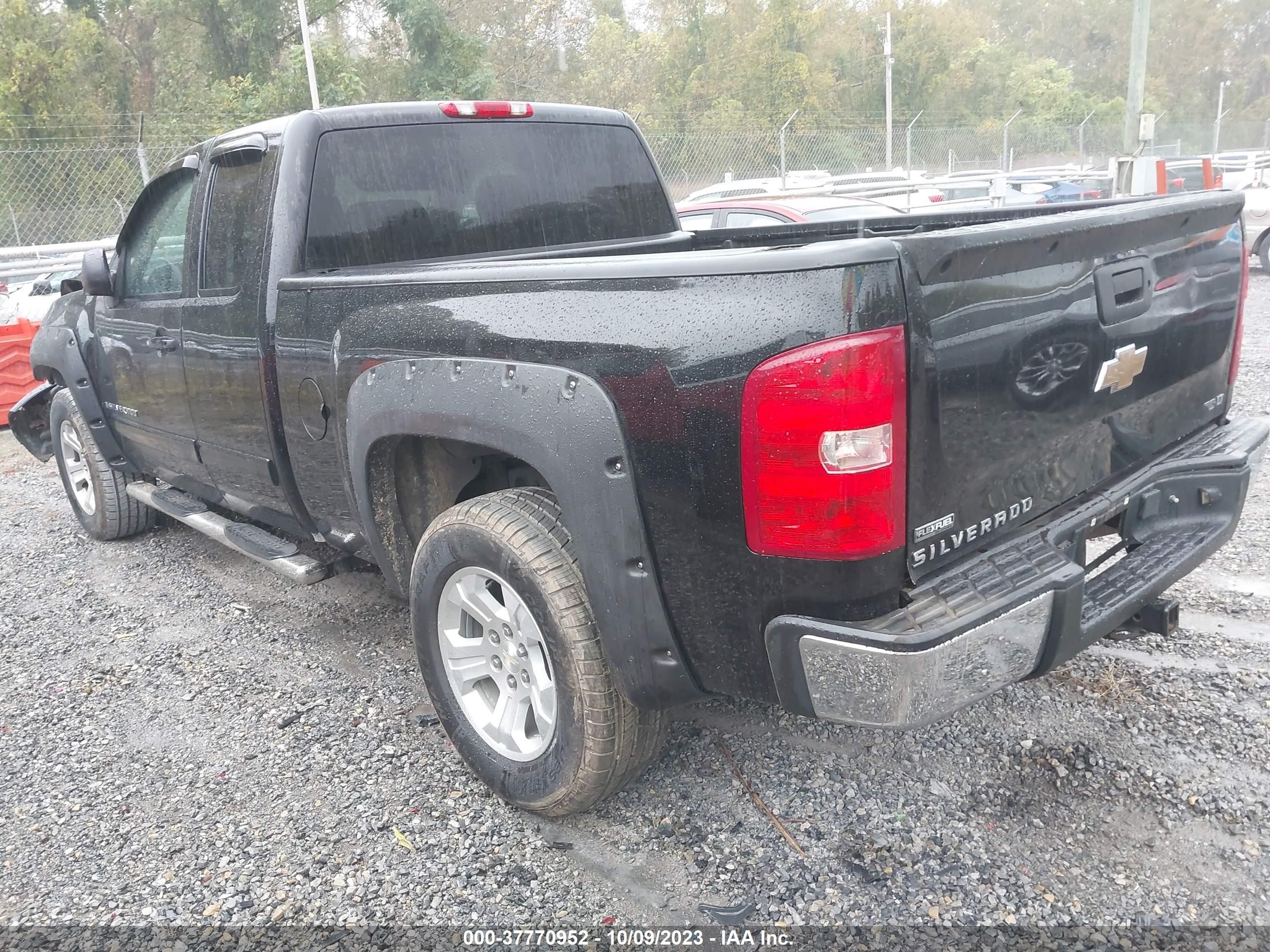 Photo 2 VIN: 1GCEK29009Z183133 - CHEVROLET SILVERADO 