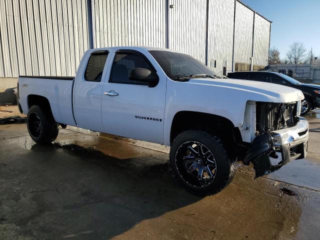 Photo 3 VIN: 1GCEK29019Z242898 - CHEVROLET SILVERADO 