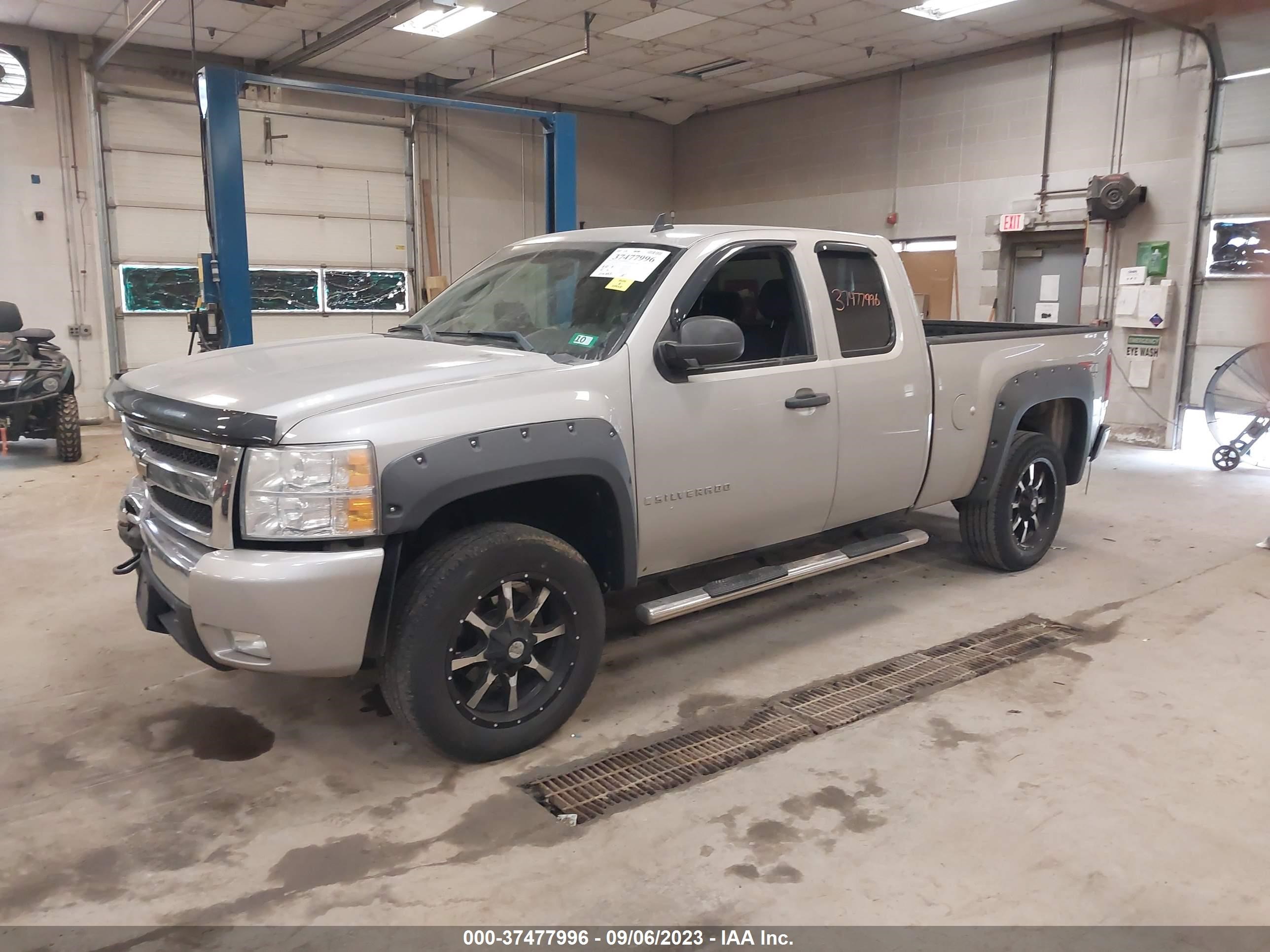 Photo 1 VIN: 1GCEK29059Z180387 - CHEVROLET SILVERADO 