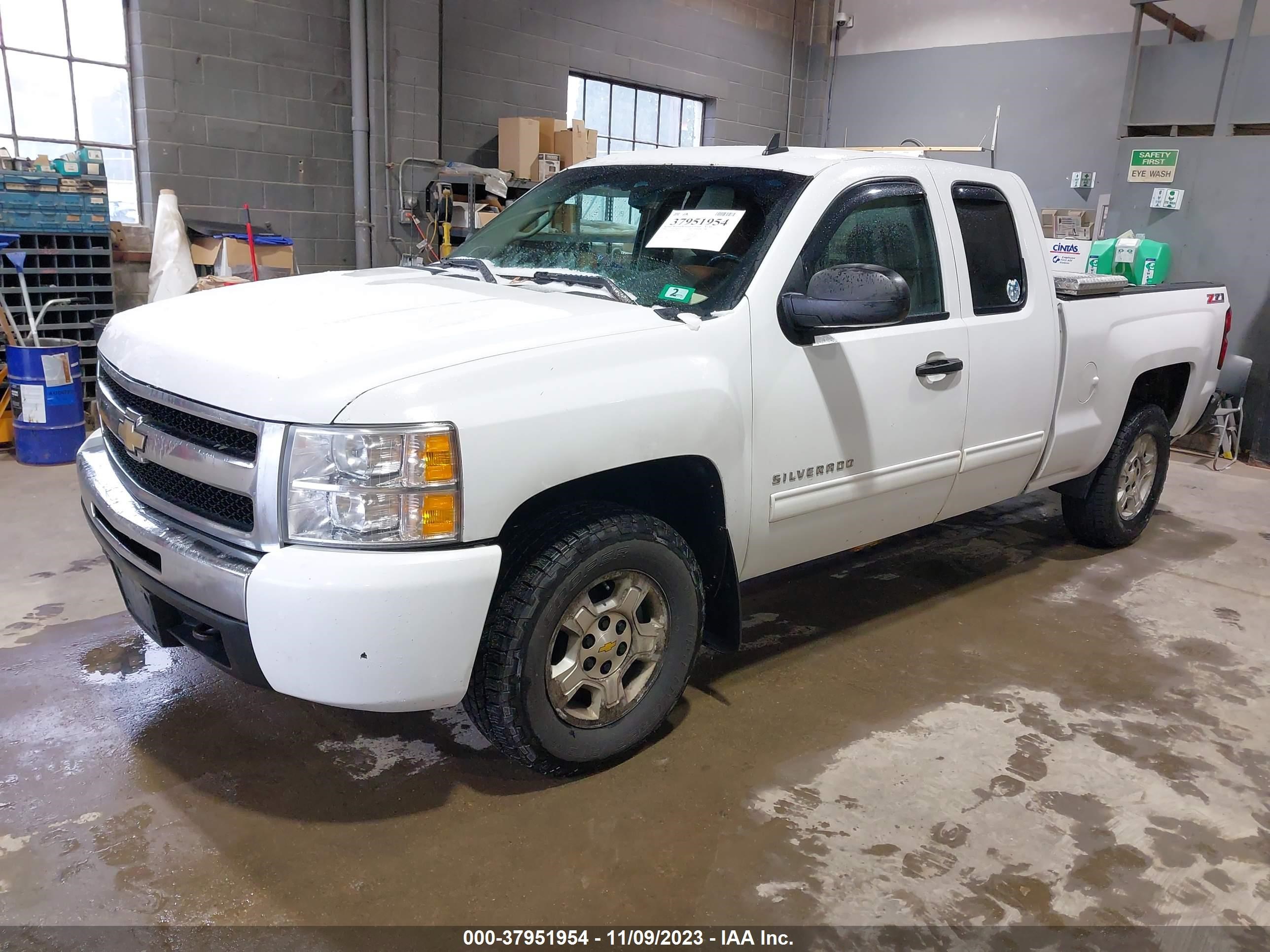 Photo 1 VIN: 1GCEK29079Z282581 - CHEVROLET SILVERADO 