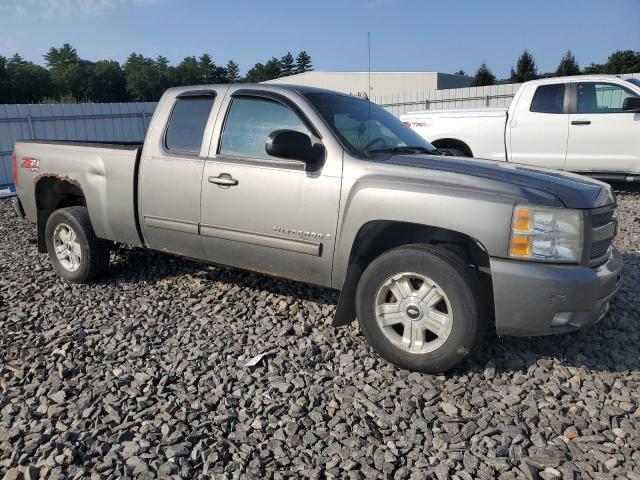 Photo 3 VIN: 1GCEK29J69Z215639 - CHEVROLET SILVERADO 