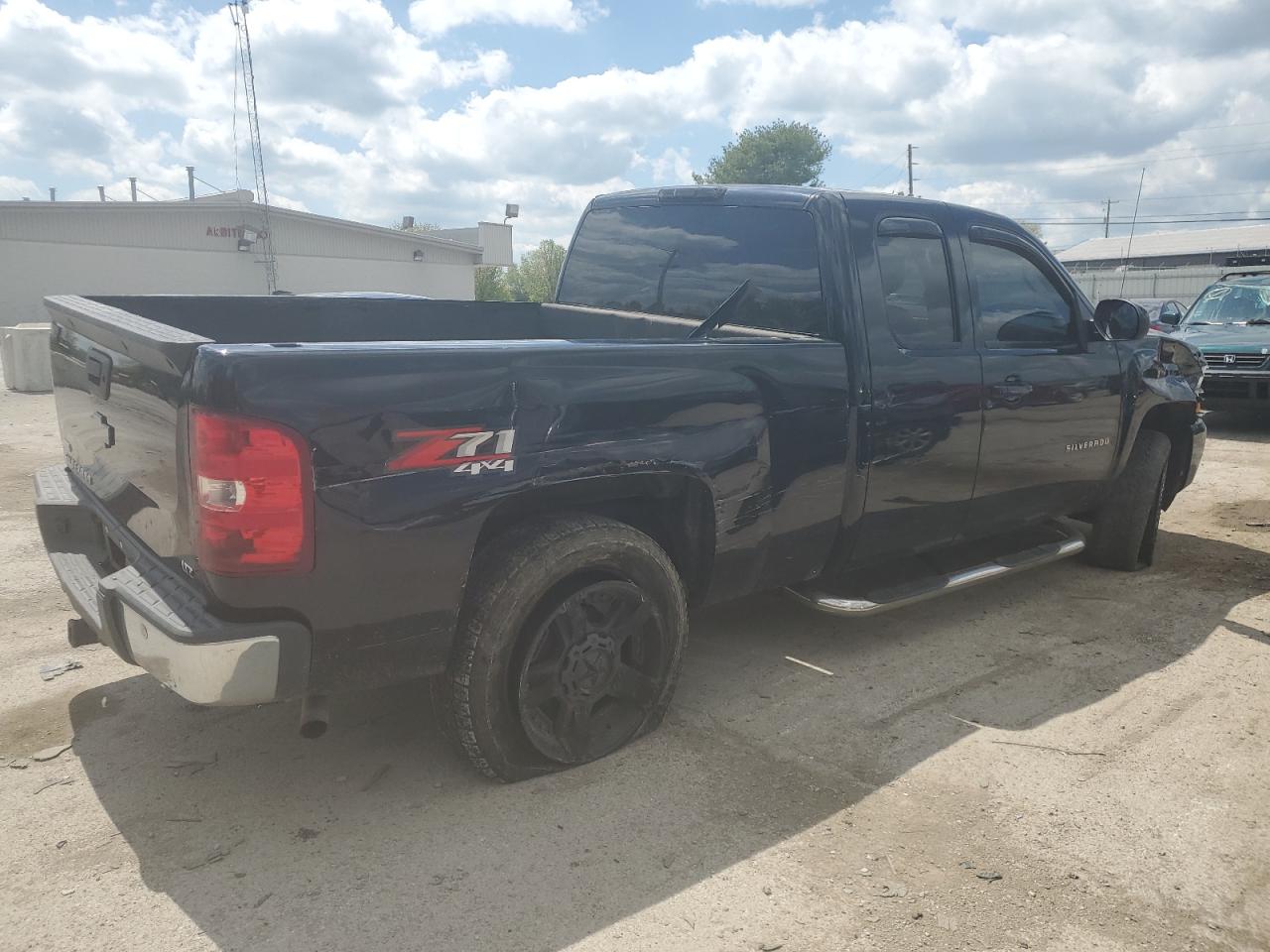 Photo 2 VIN: 1GCEK39079Z288998 - CHEVROLET SILVERADO 