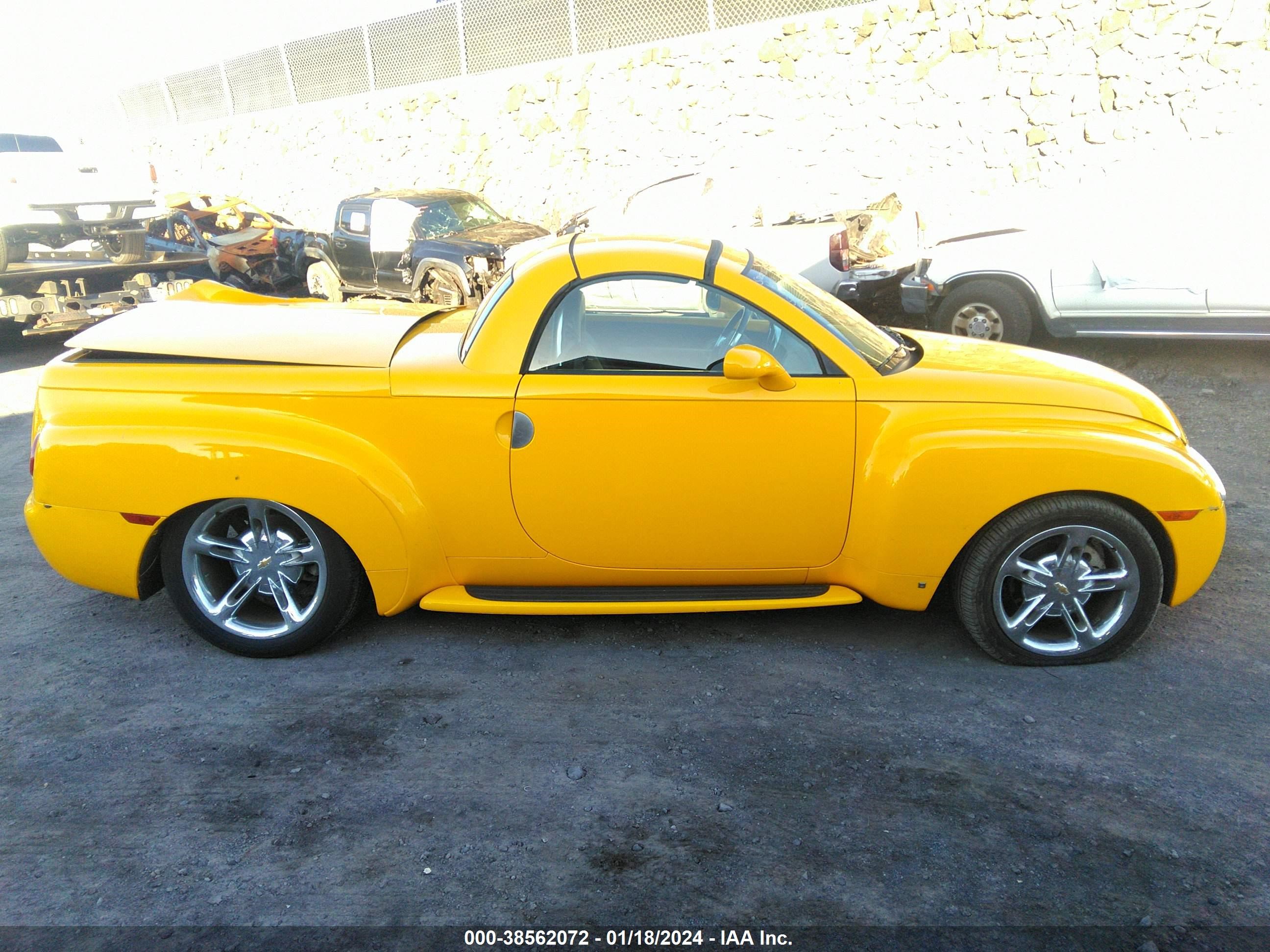 Photo 12 VIN: 1GCES14H86B123385 - CHEVROLET SSR 