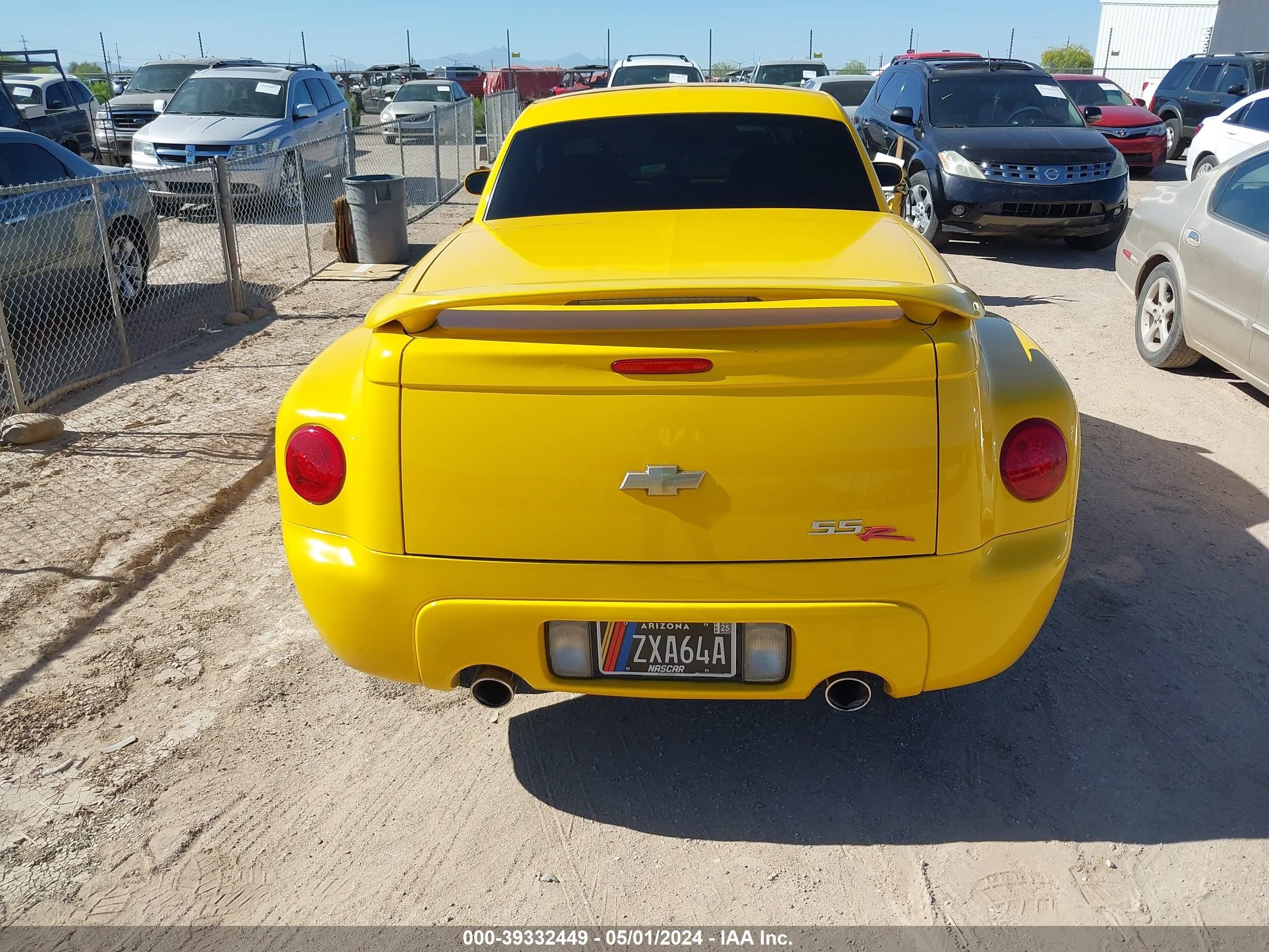 Photo 15 VIN: 1GCES14PX4B104955 - CHEVROLET SSR 