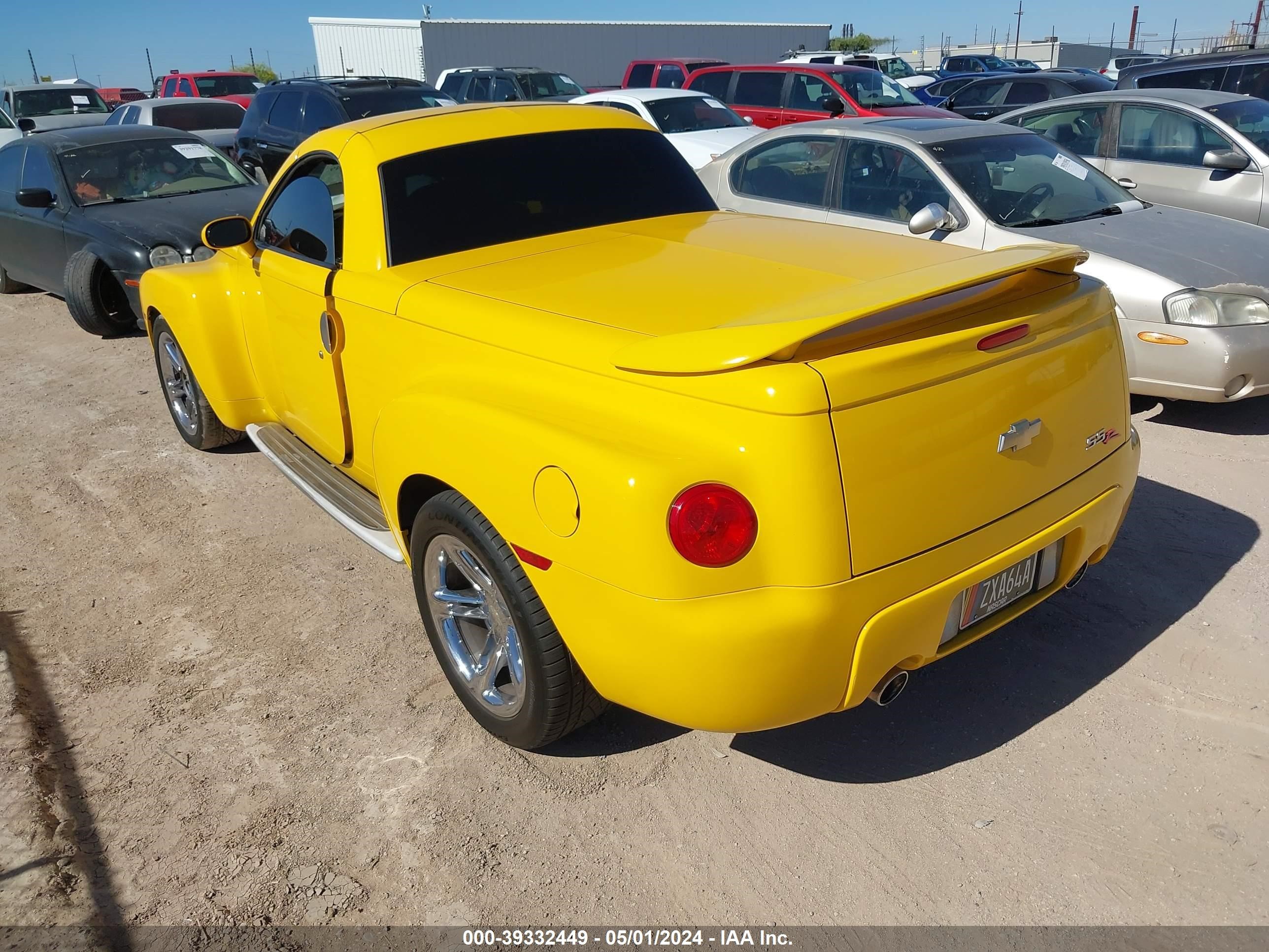 Photo 2 VIN: 1GCES14PX4B104955 - CHEVROLET SSR 