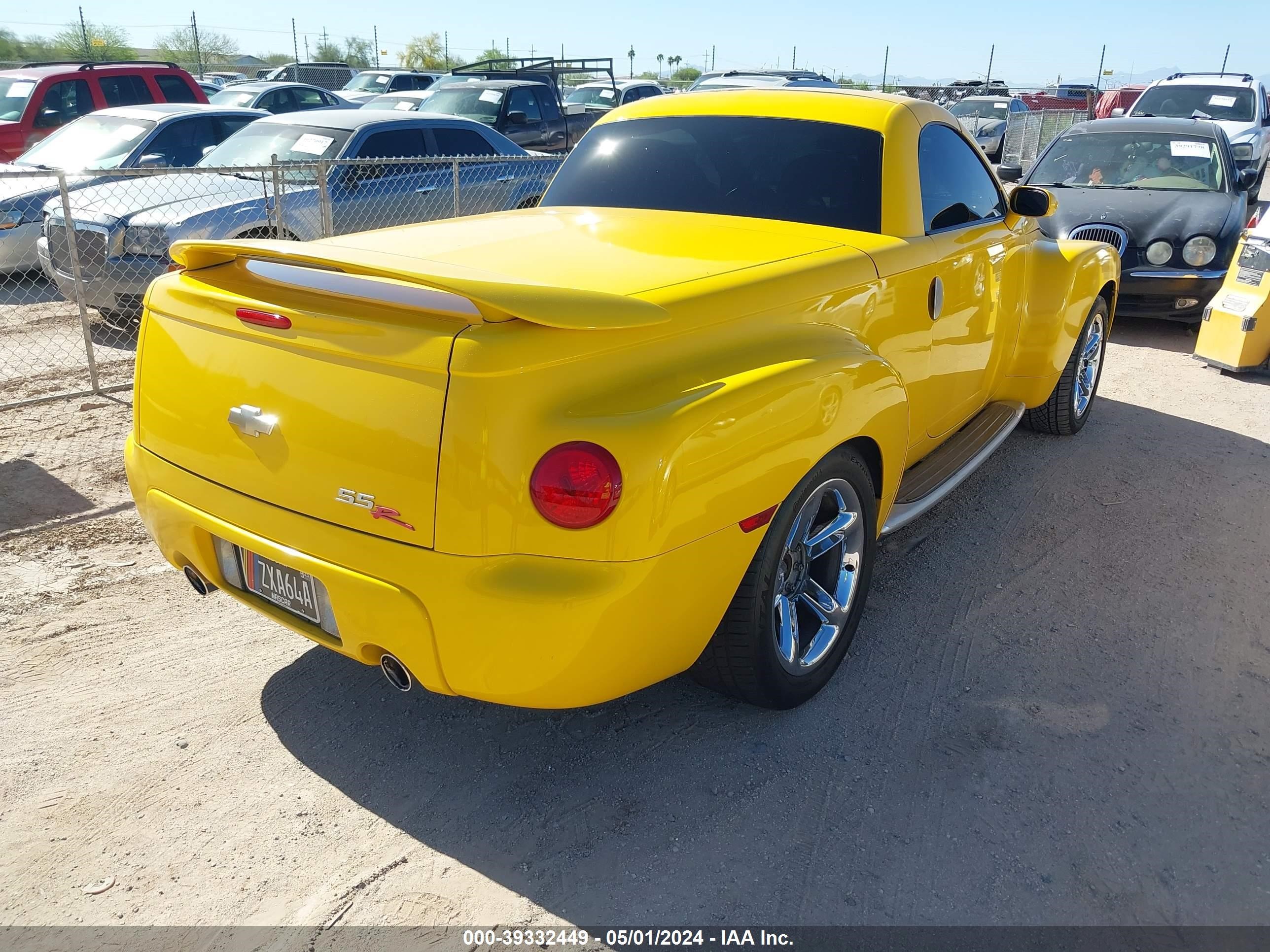 Photo 3 VIN: 1GCES14PX4B104955 - CHEVROLET SSR 