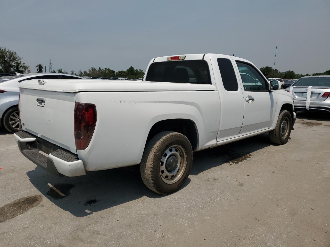 Photo 2 VIN: 1GCESBF97C8128212 - CHEVROLET COLORADO 