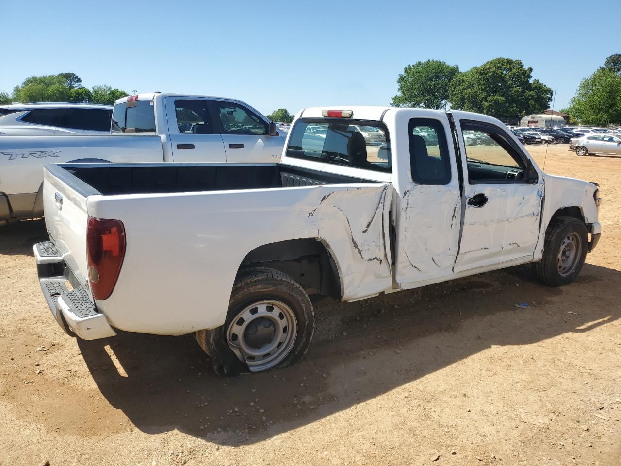 Photo 2 VIN: 1GCESBF99C8142077 - CHEVROLET COLORADO 