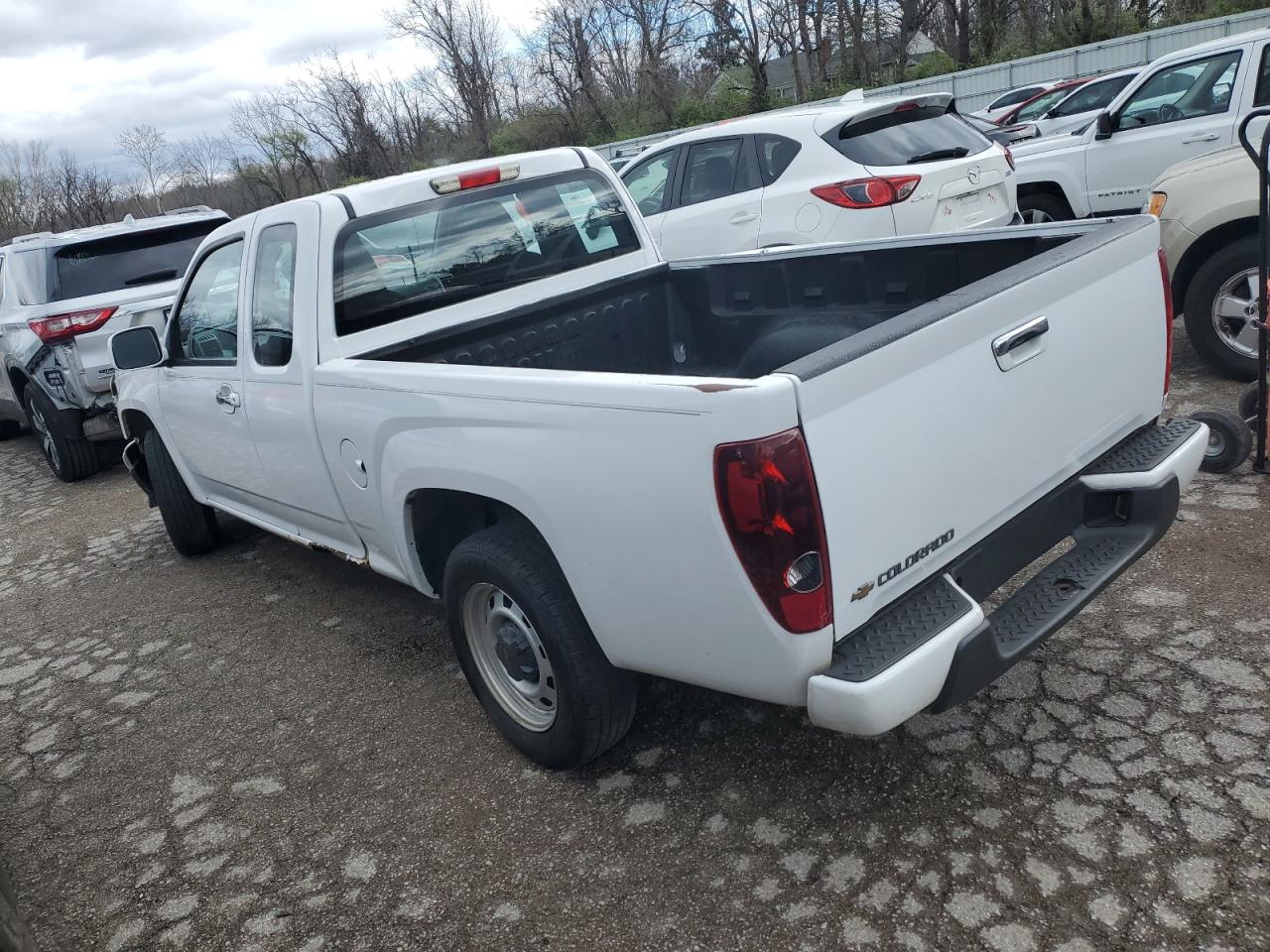 Photo 2 VIN: 1GCESBFE3C8121609 - CHEVROLET COLORADO 