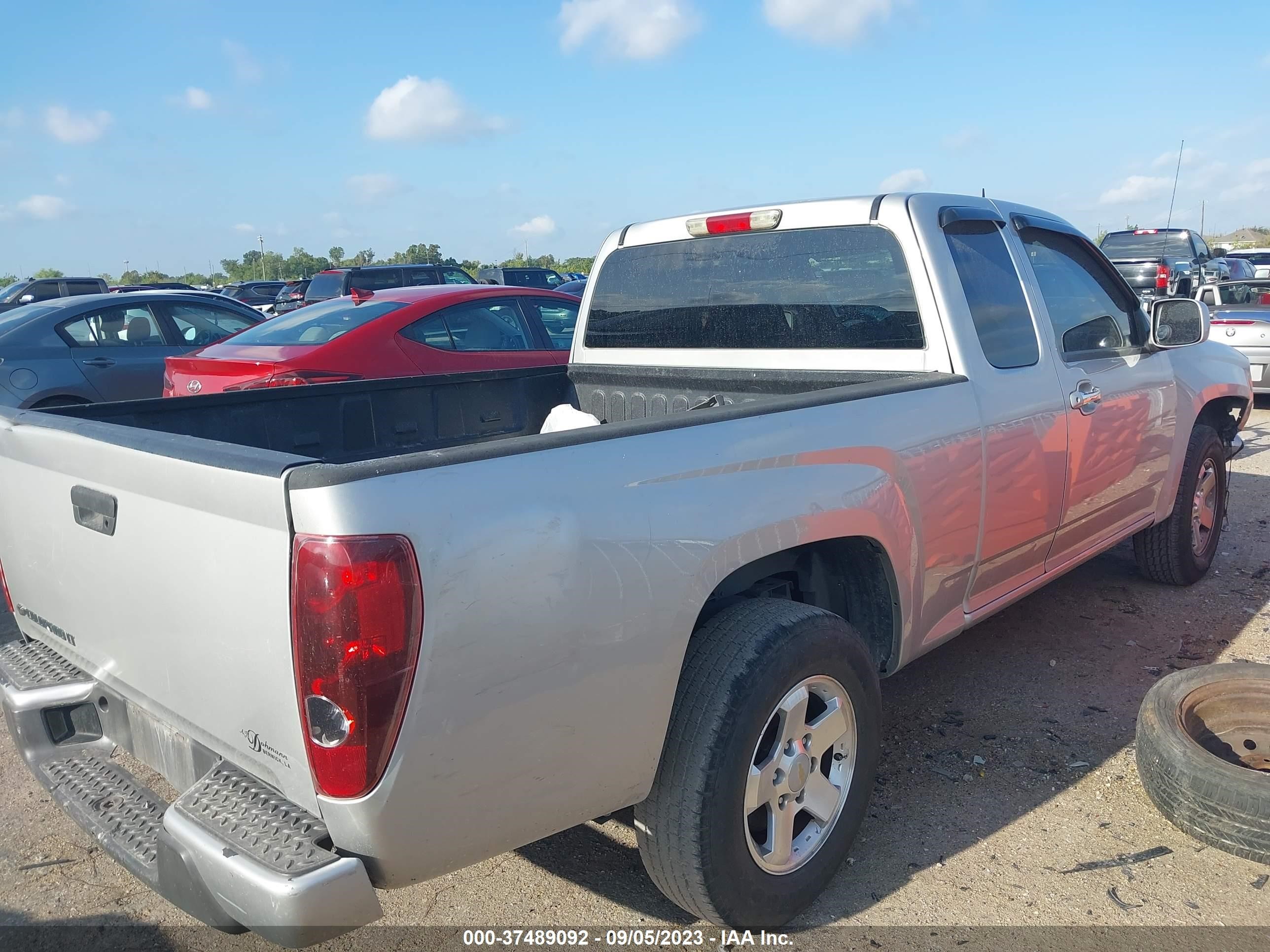 Photo 2 VIN: 1GCESCDE7A8136135 - CHEVROLET COLORADO 