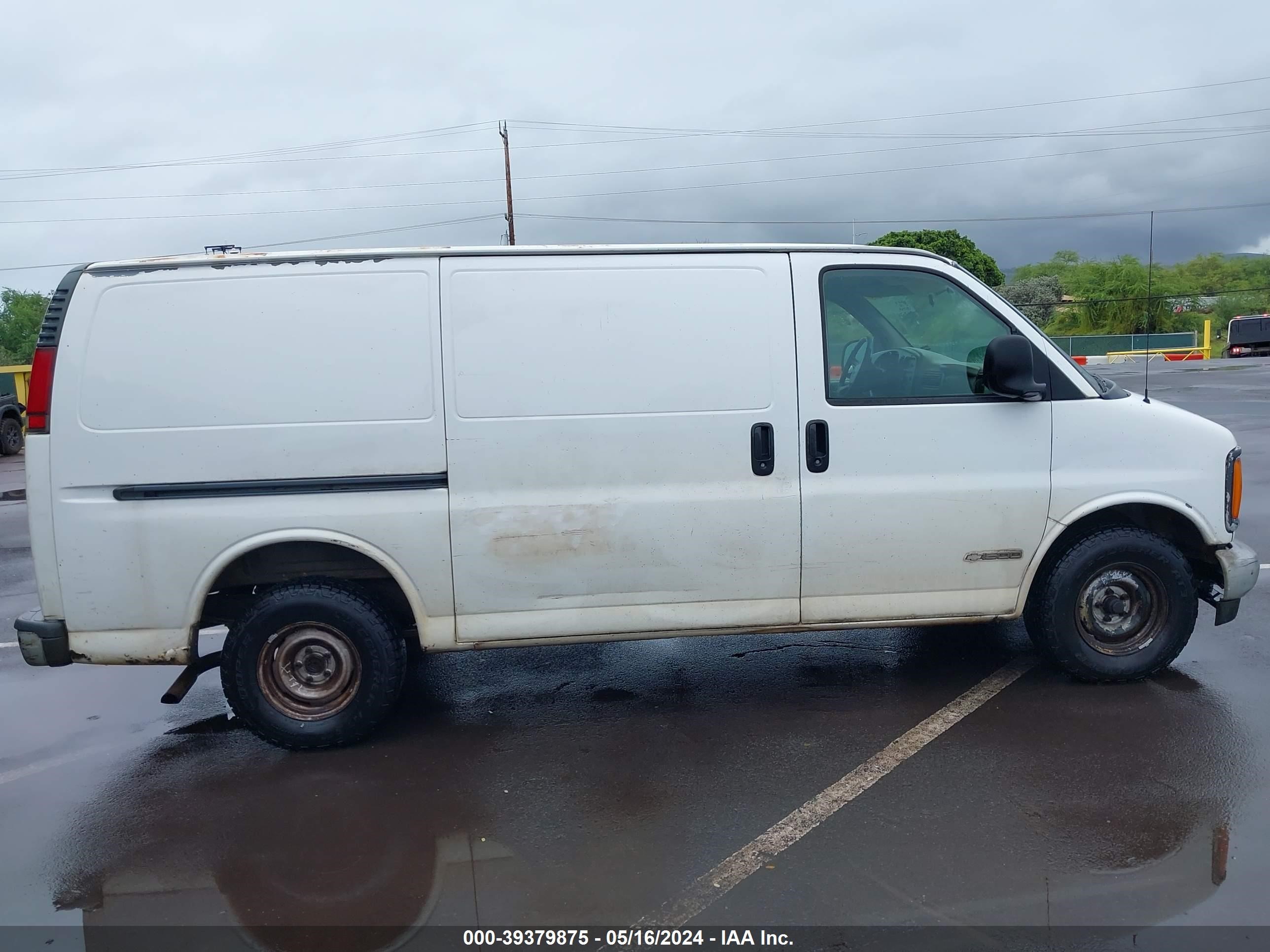 Photo 12 VIN: 1GCFG15M011122831 - CHEVROLET EXPRESS 