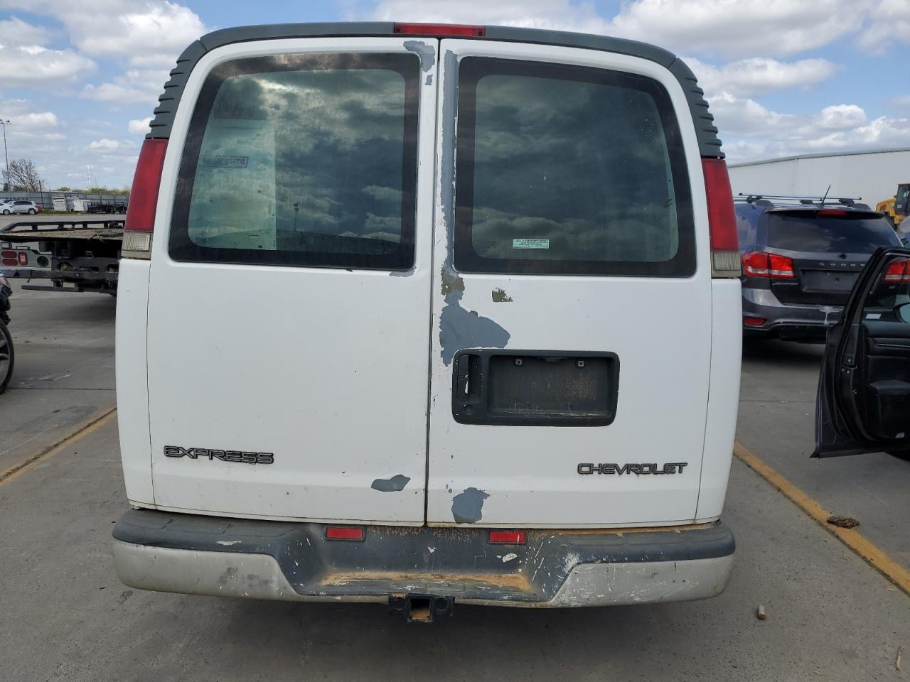 Photo 9 VIN: 1GCFG15W9Y1141745 - CHEVROLET EXPRESS 