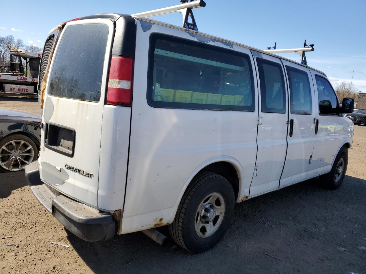 Photo 2 VIN: 1GCFG15X051139130 - CHEVROLET EXPRESS 