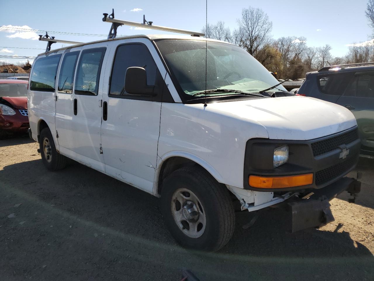 Photo 3 VIN: 1GCFG15X051139130 - CHEVROLET EXPRESS 