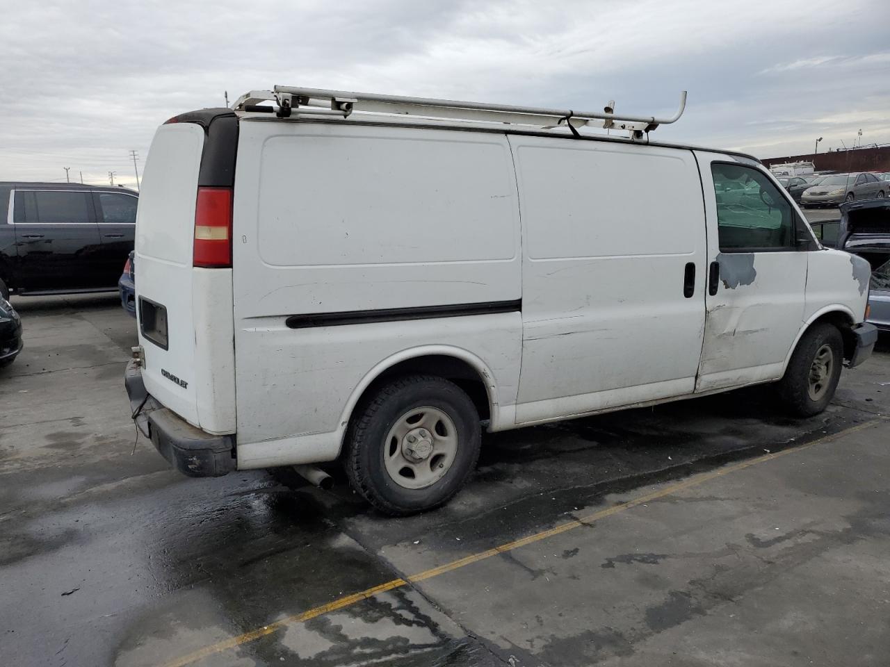 Photo 2 VIN: 1GCFG15X161119230 - CHEVROLET EXPRESS 