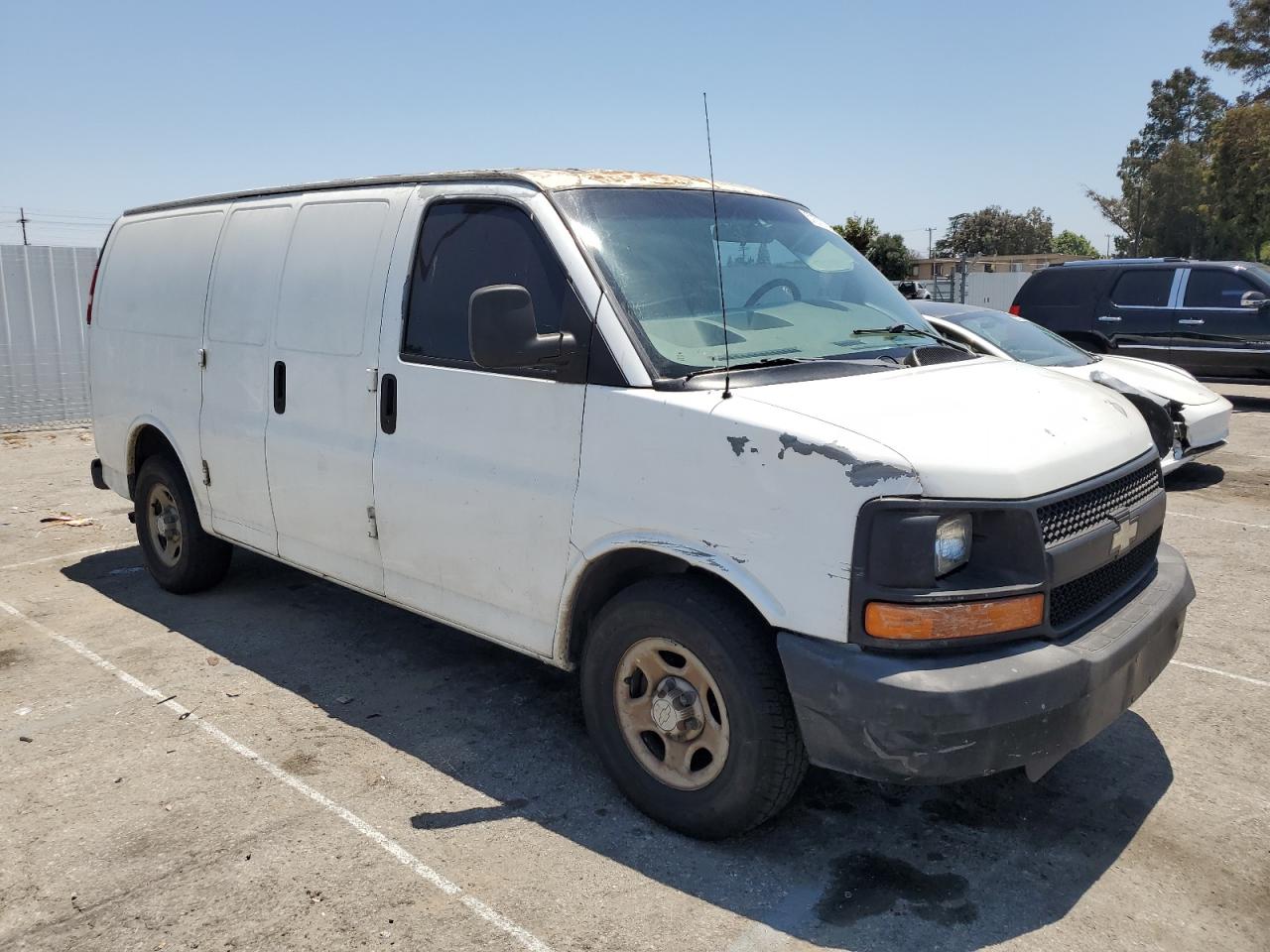 Photo 3 VIN: 1GCFG15X161165737 - CHEVROLET EXPRESS 