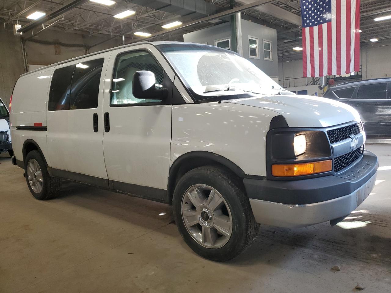 Photo 3 VIN: 1GCFG15X281230131 - CHEVROLET EXPRESS 