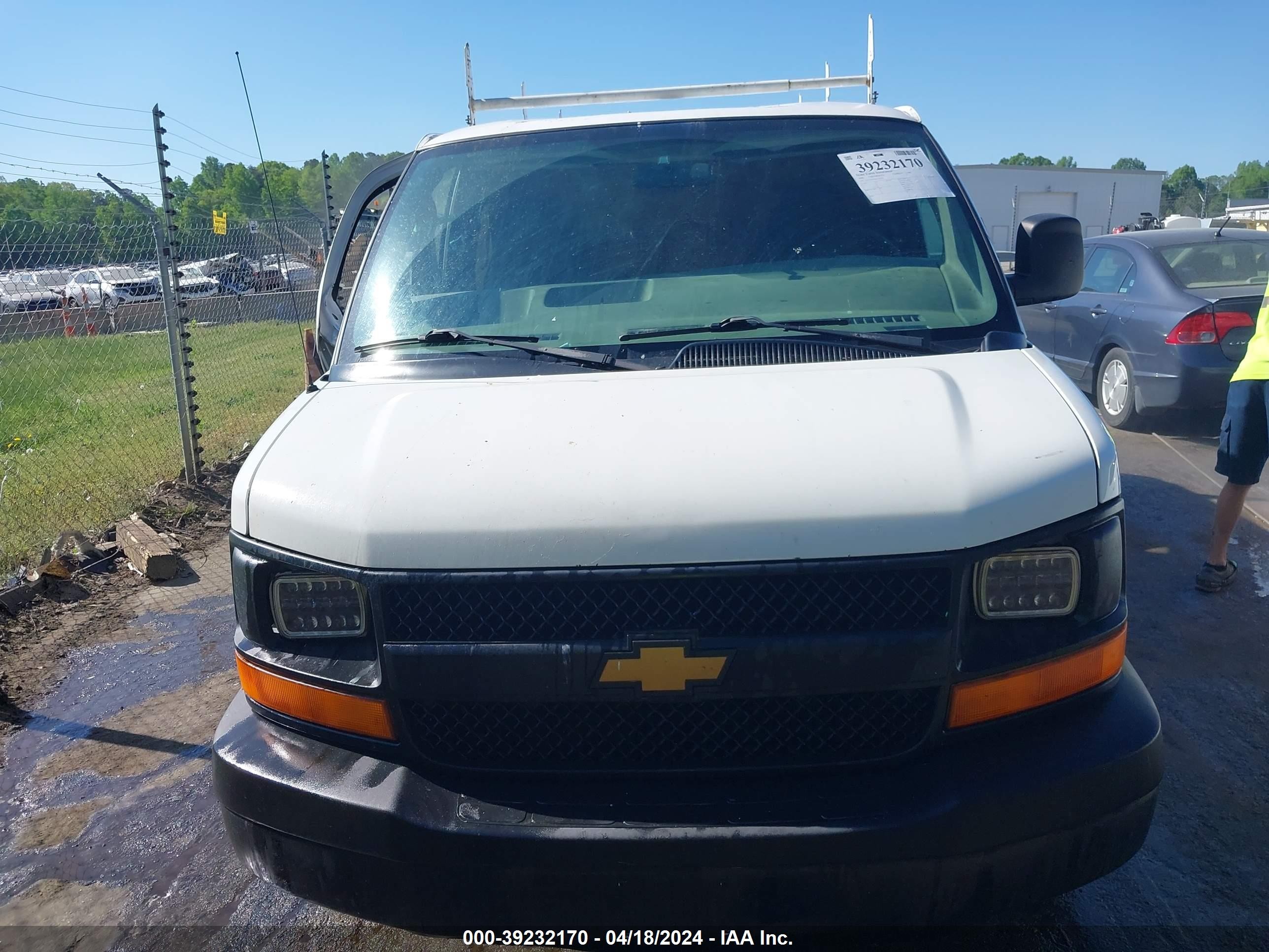 Photo 11 VIN: 1GCFG15X361223525 - CHEVROLET EXPRESS 