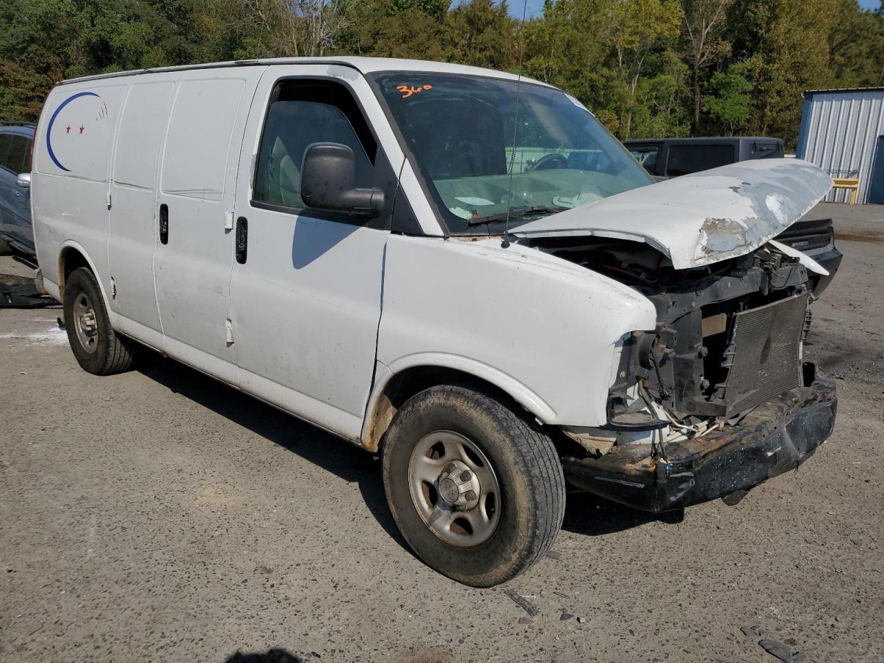 Photo 3 VIN: 1GCFG15X581158647 - CHEVROLET EXPRESS 