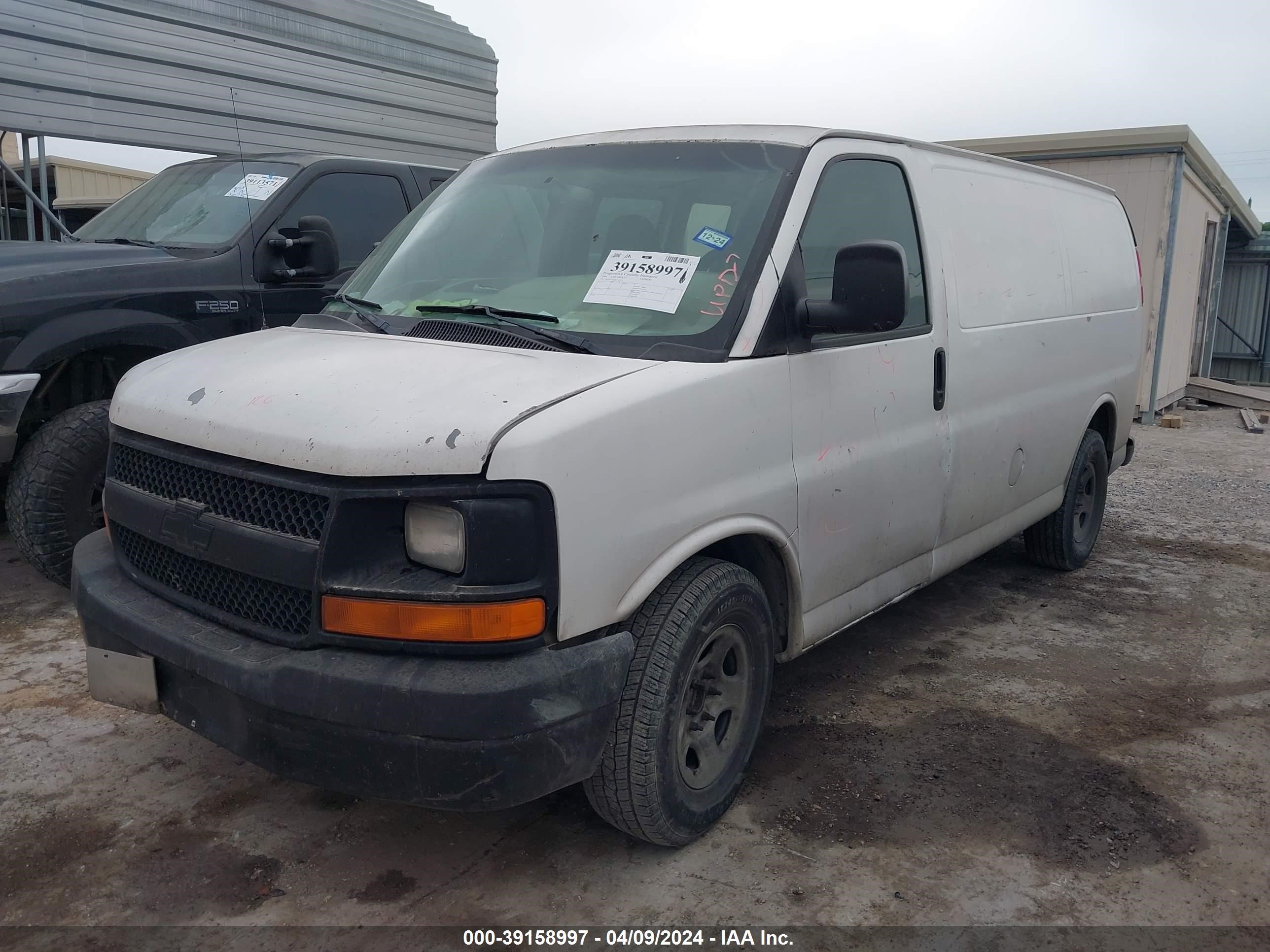 Photo 1 VIN: 1GCFG15X661162431 - CHEVROLET EXPRESS 