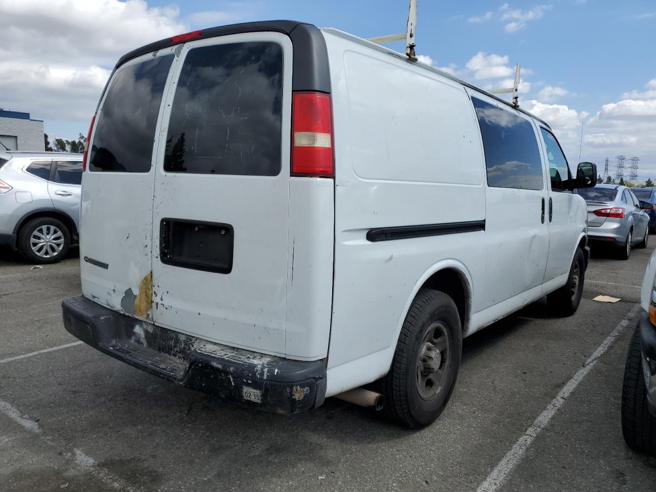 Photo 2 VIN: 1GCFG15X871104063 - CHEVROLET EXPRESS 