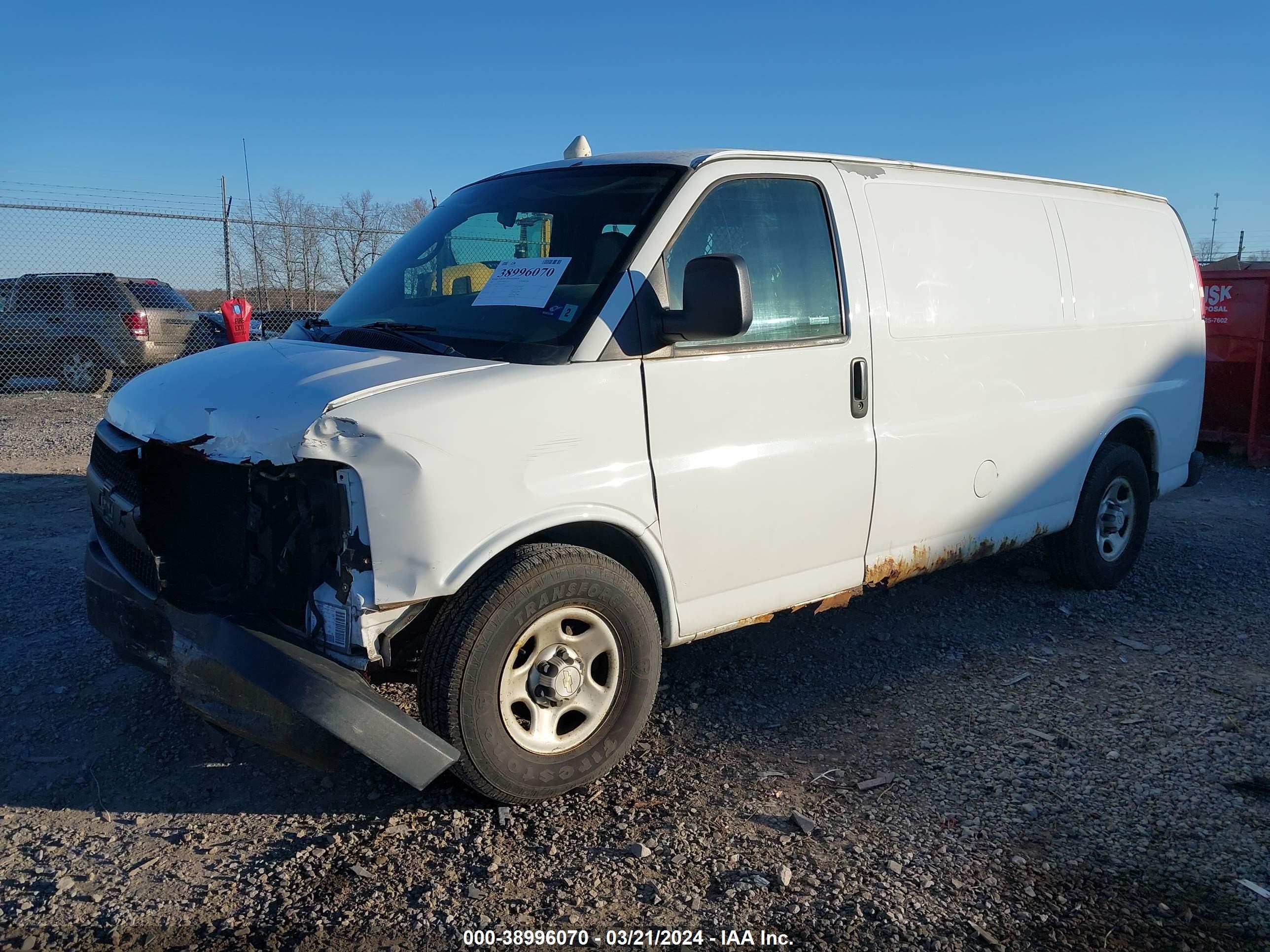 Photo 1 VIN: 1GCFG15X871192127 - CHEVROLET EXPRESS 