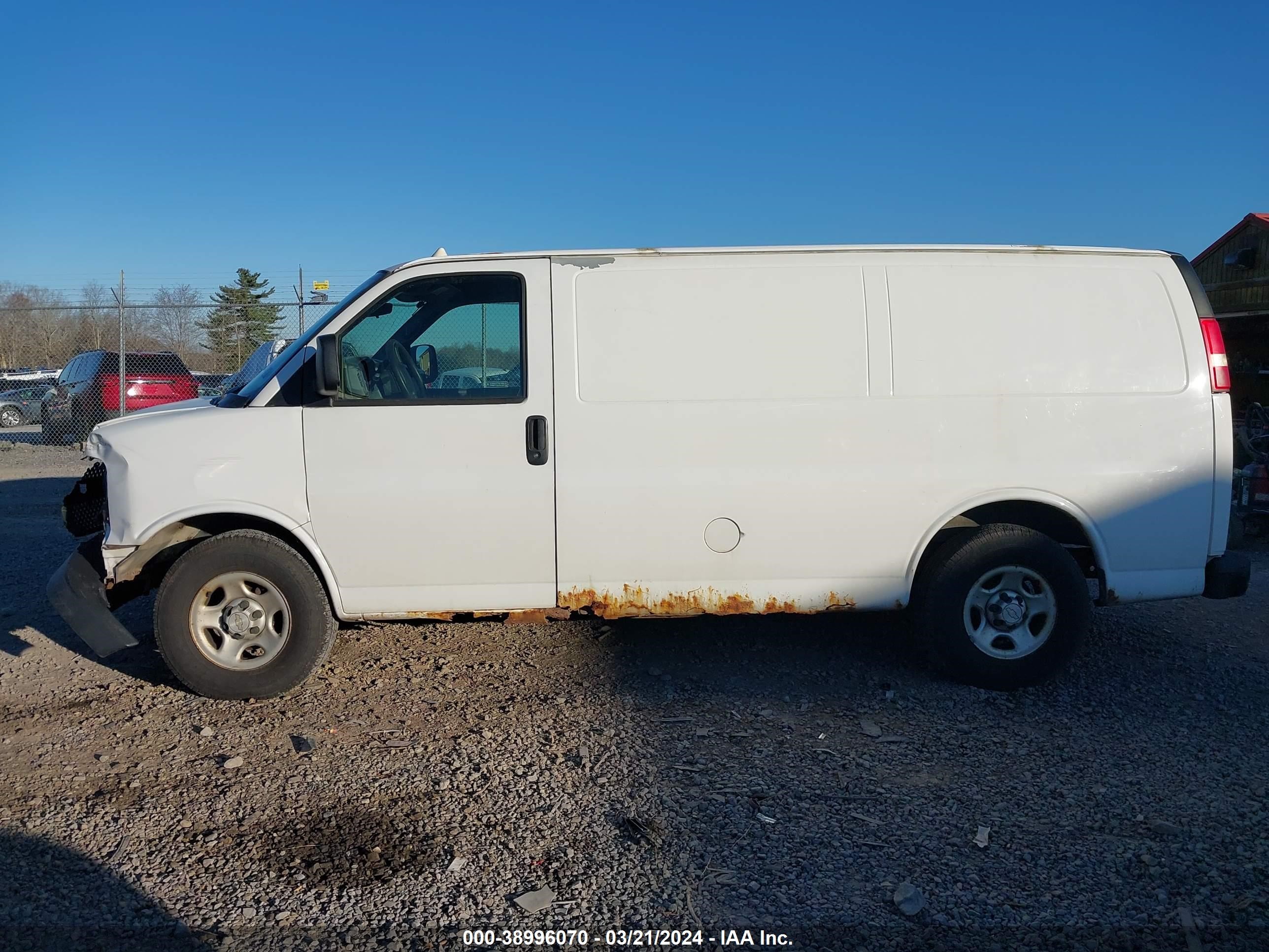 Photo 14 VIN: 1GCFG15X871192127 - CHEVROLET EXPRESS 