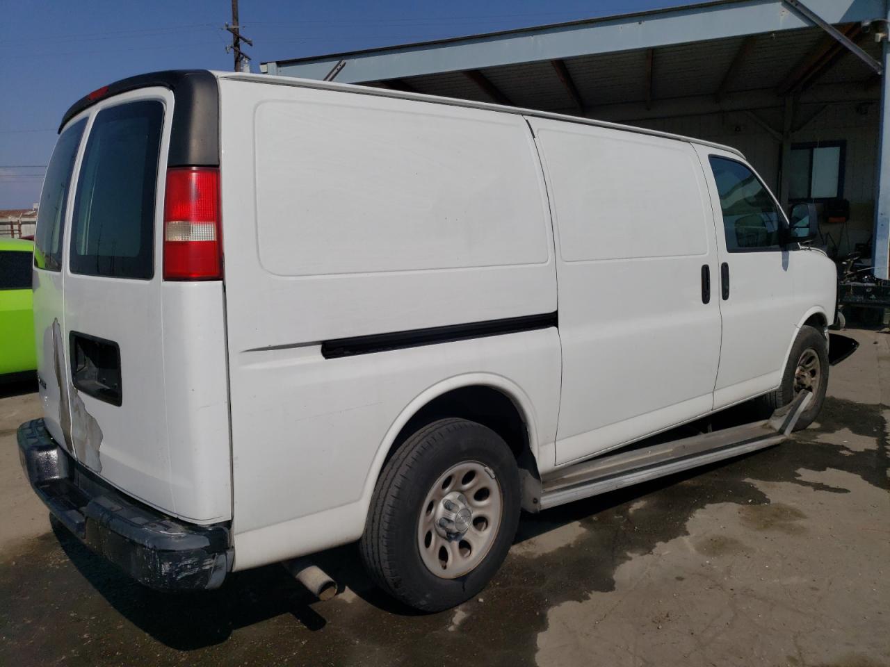 Photo 2 VIN: 1GCFG15X891134165 - CHEVROLET EXPRESS 