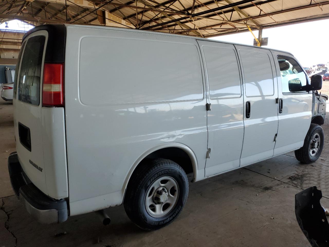 Photo 2 VIN: 1GCFG15X951236391 - CHEVROLET EXPRESS 