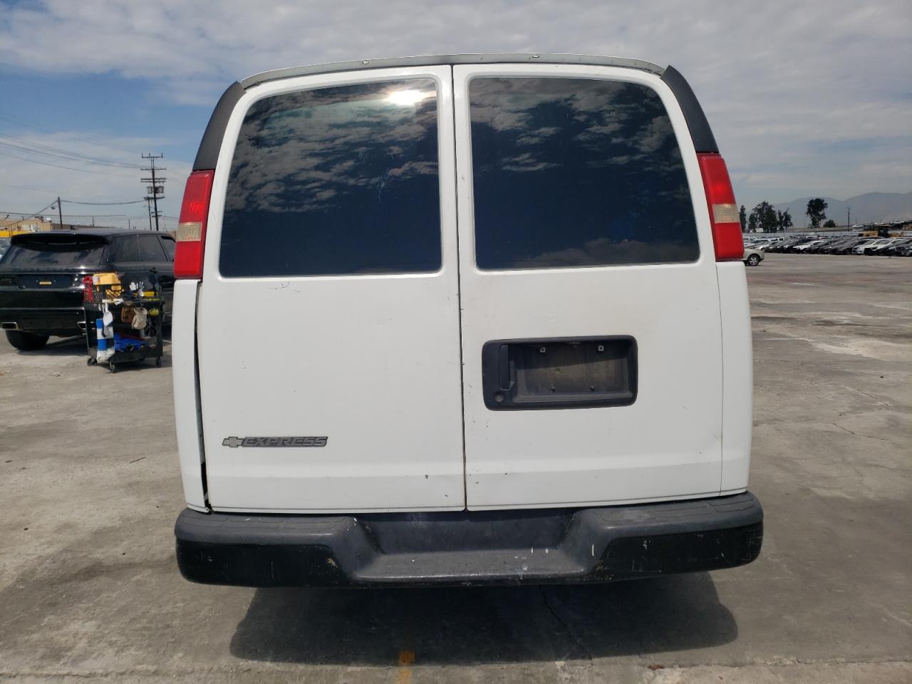 Photo 5 VIN: 1GCFG15X981108429 - CHEVROLET EXPRESS 