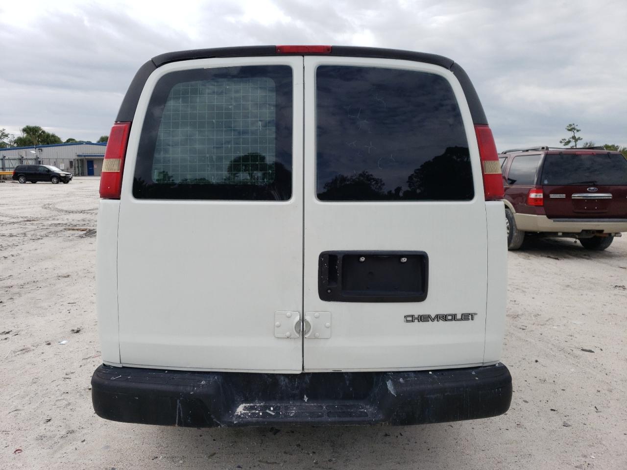 Photo 5 VIN: 1GCFG15X981155606 - CHEVROLET EXPRESS 