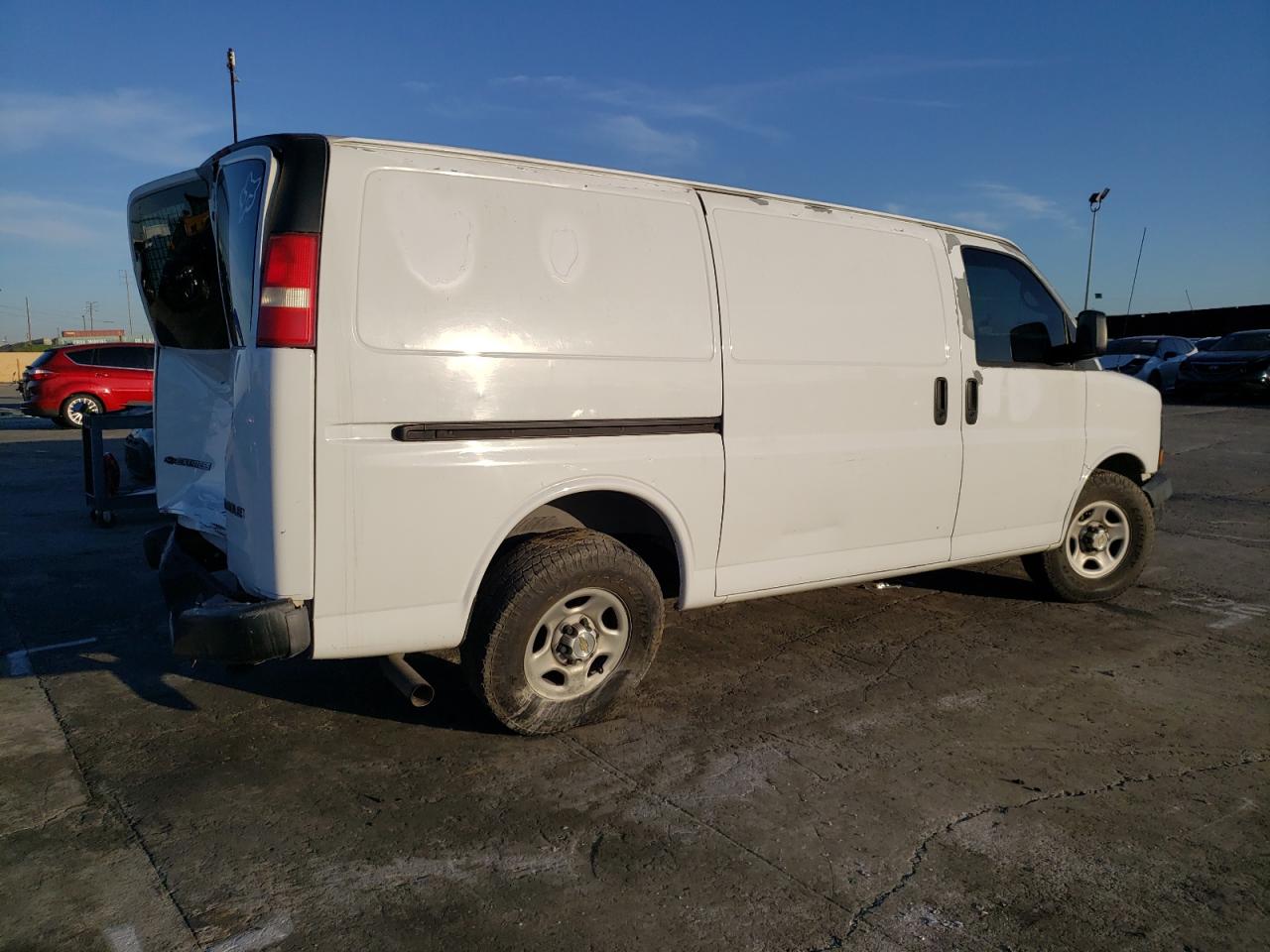 Photo 2 VIN: 1GCFG15XX51133982 - CHEVROLET EXPRESS 