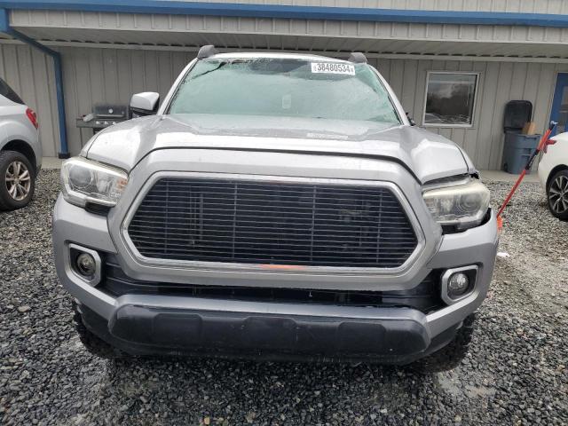 Photo 4 VIN: 1GCFG25W3Y1169868 - TOYOTA TACOMA 