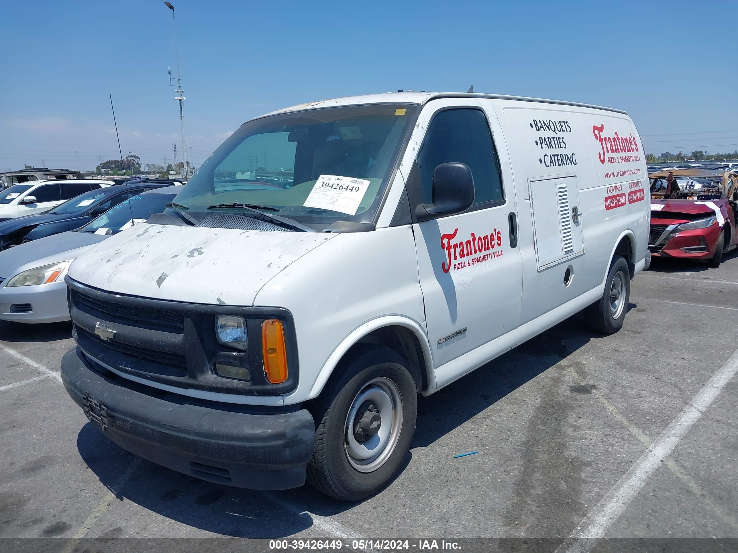 Photo 1 VIN: 1GCFG25W5X1097537 - CHEVROLET EXPRESS 