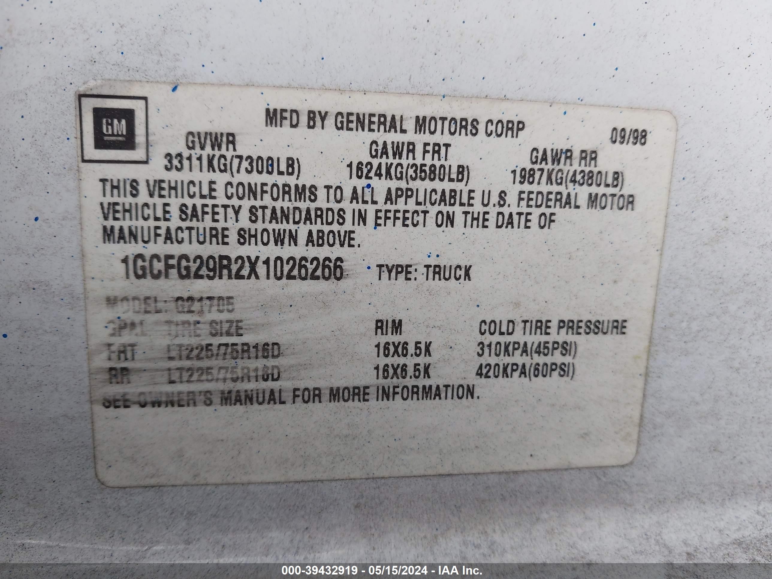 Photo 8 VIN: 1GCFG29R2X1026266 - CHEVROLET EXPRESS 