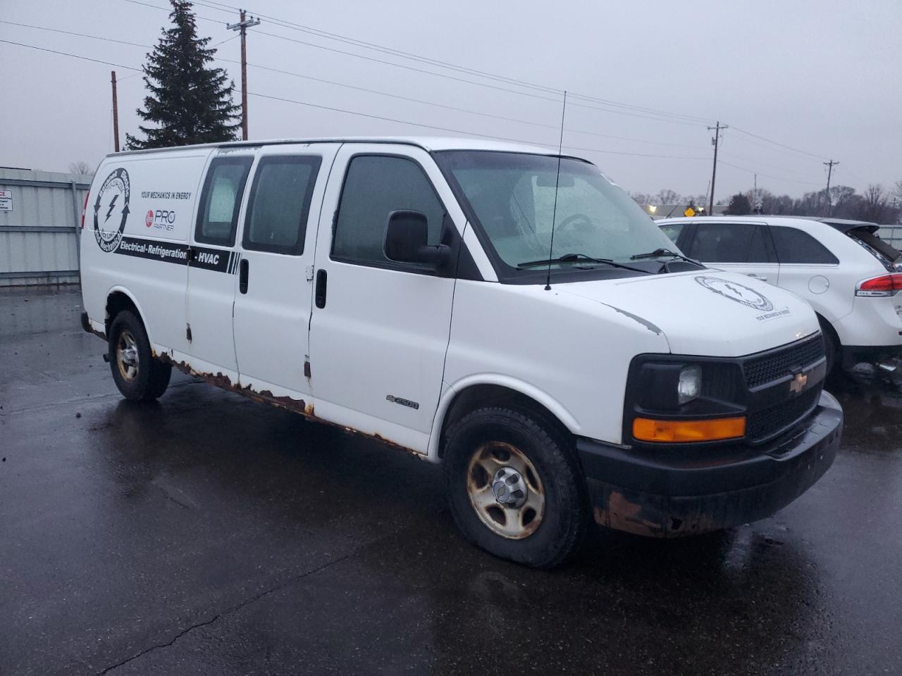 Photo 3 VIN: 1GCFG29T231188758 - CHEVROLET EXPRESS 