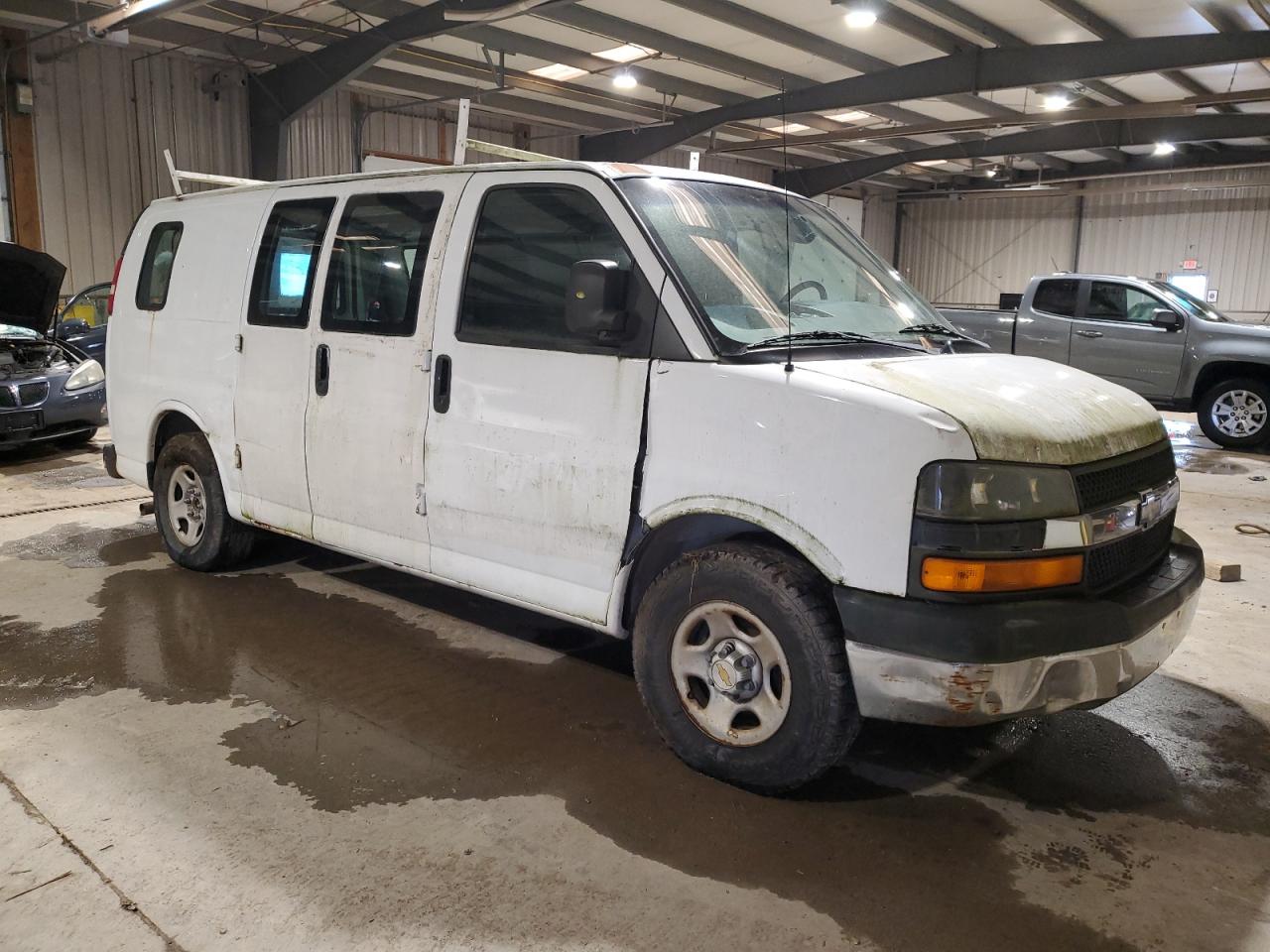 Photo 3 VIN: 1GCFH15T041238068 - CHEVROLET EXPRESS 