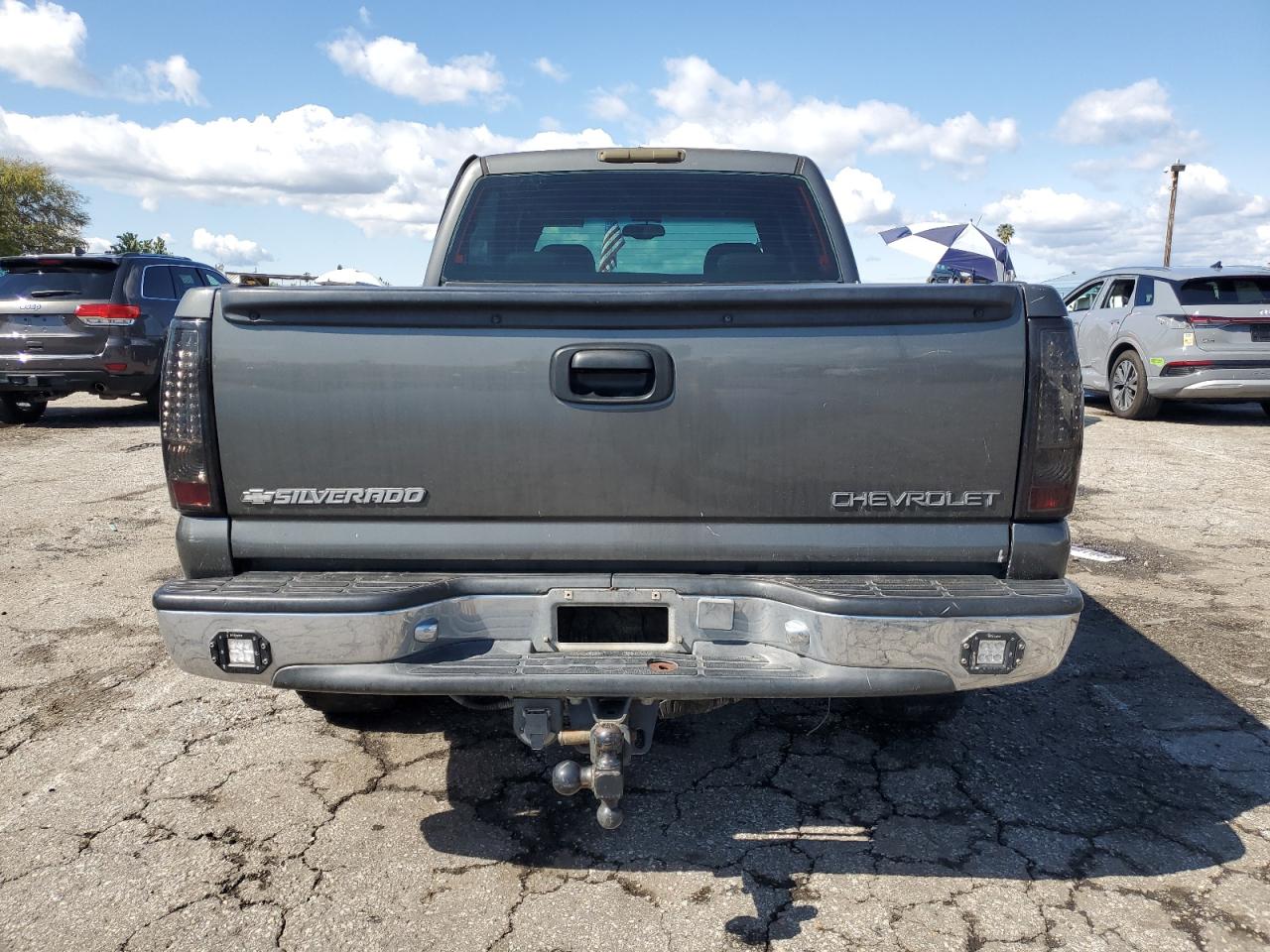 Photo 5 VIN: 1GCGC13U51F140036 - CHEVROLET SILVERADO 