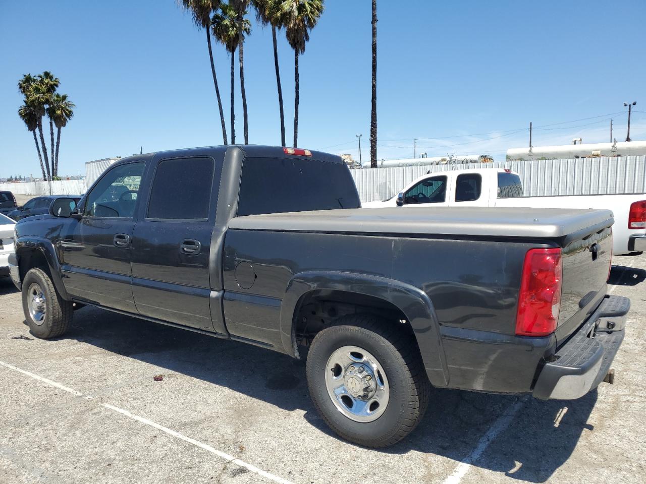 Photo 1 VIN: 1GCGC13U95F809821 - CHEVROLET SILVERADO 